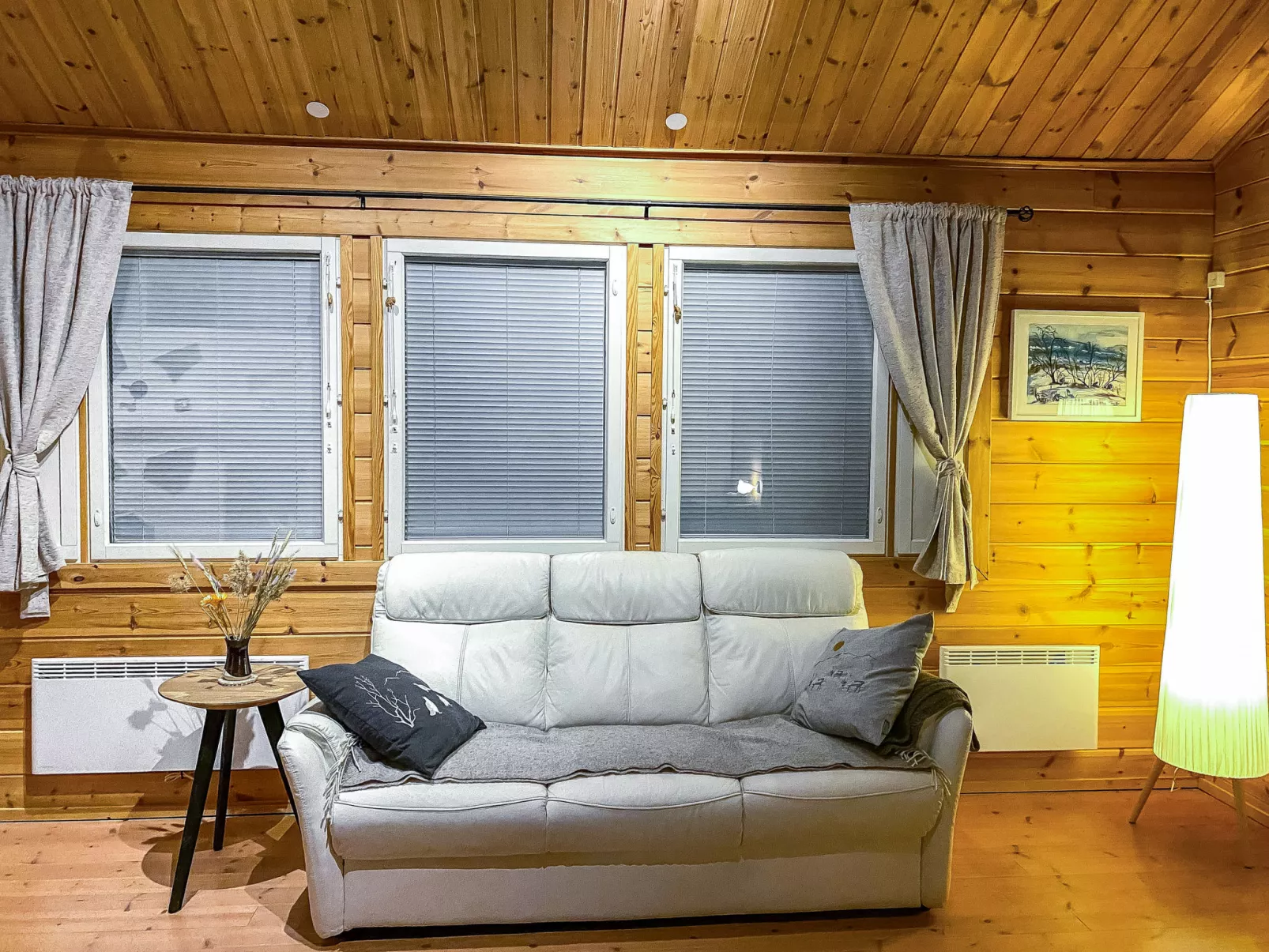 Jerisrannantie 7 - Inside