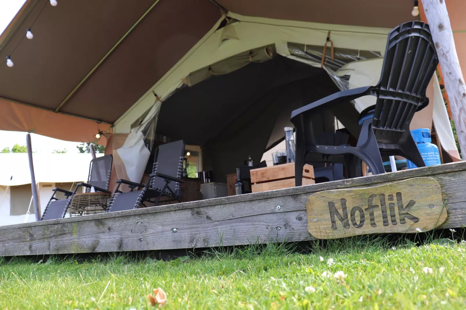Safaritent ''Noflik"-Außenbereich Sommer