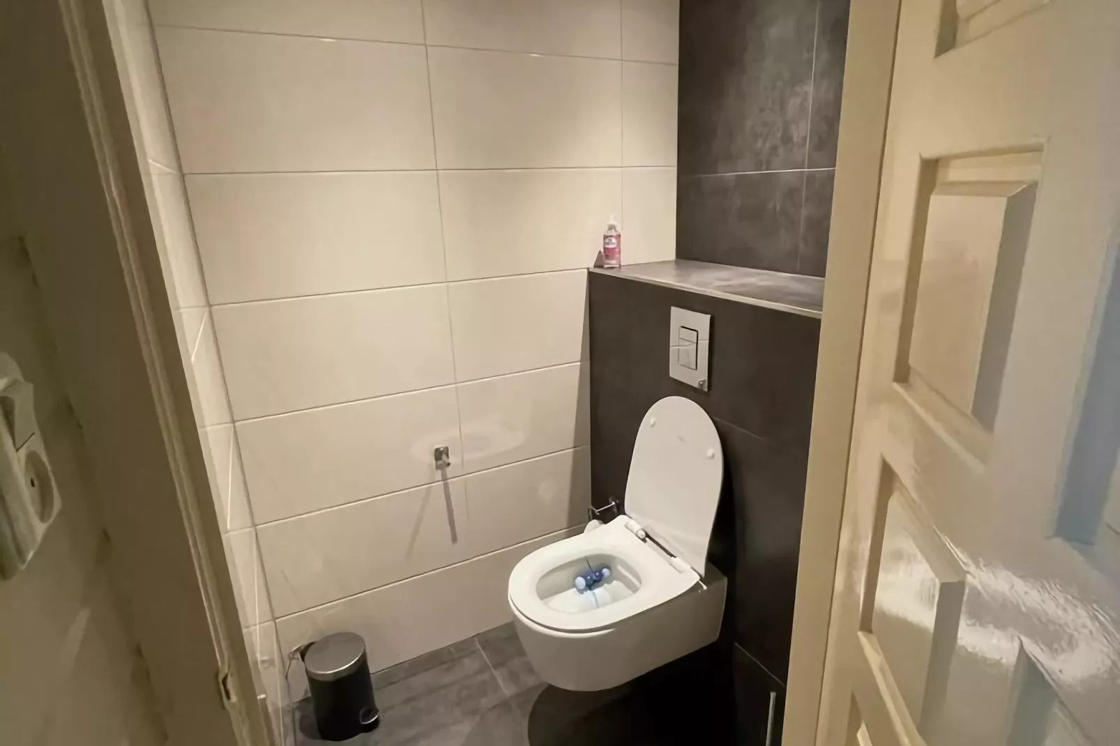 Safaritent ''Noflik"-Badezimmer