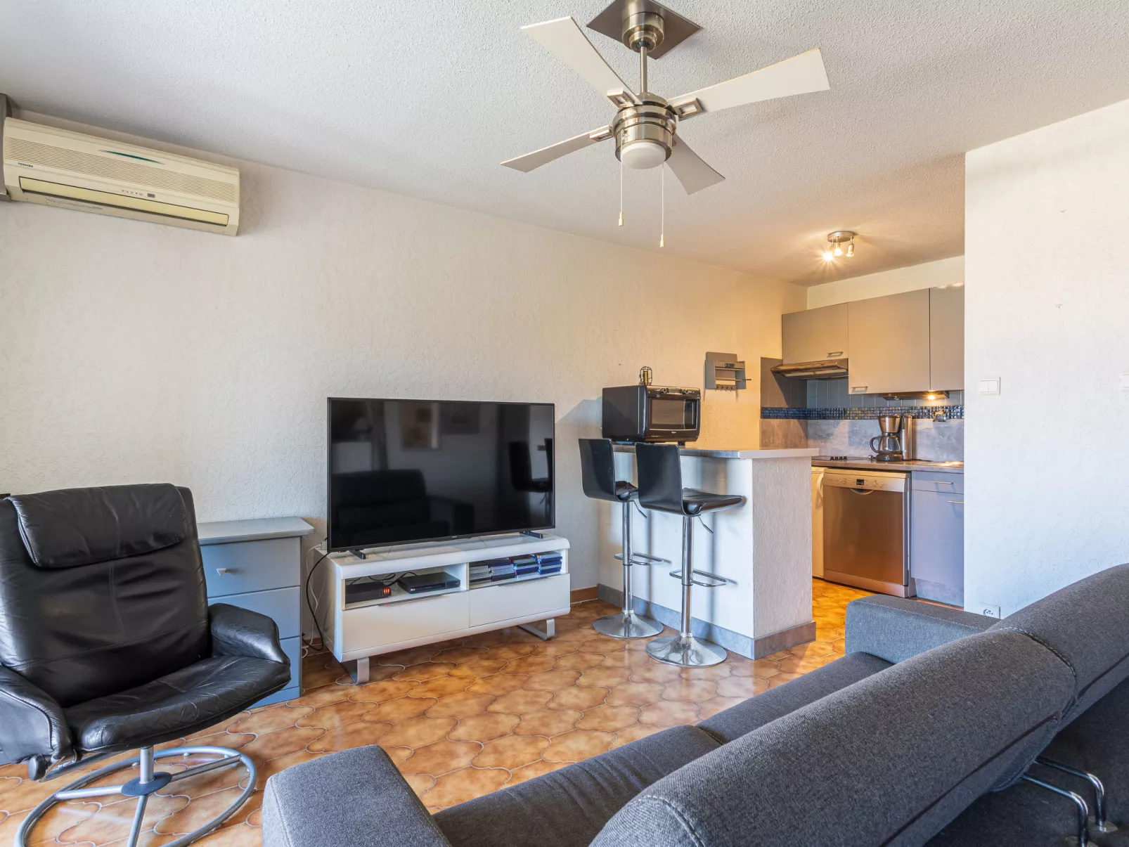 Les Caraïbes - Drinnen