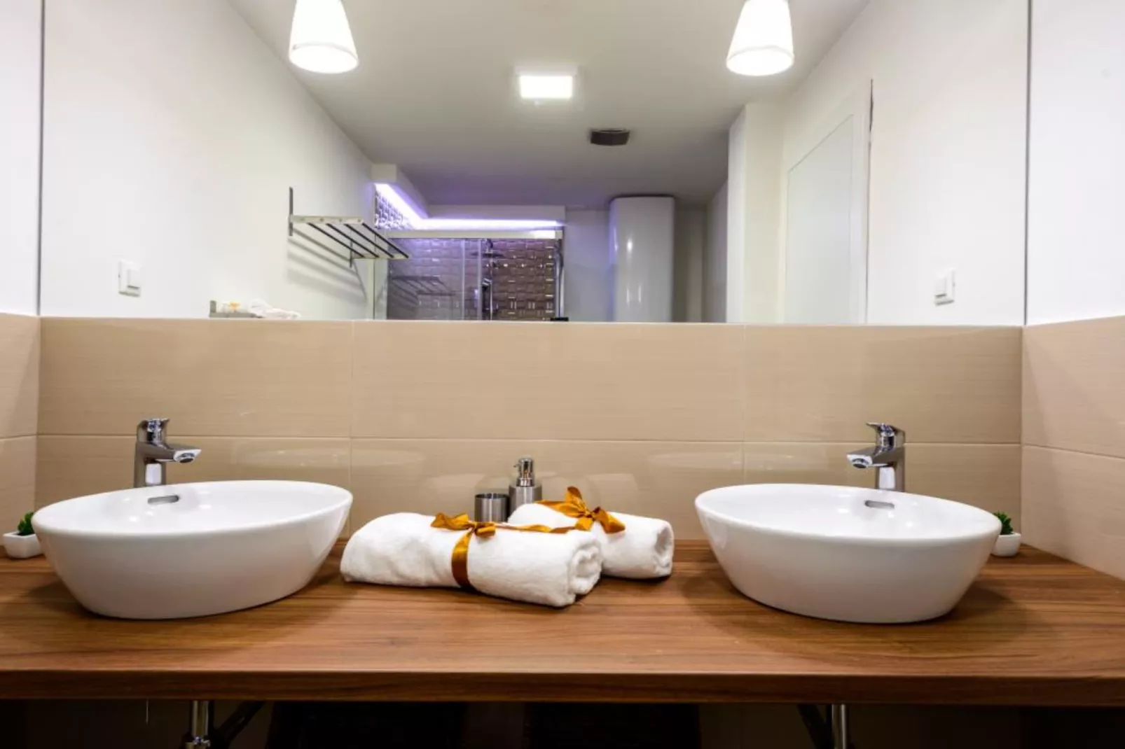 Apartments Villa Capitano - Two Bedroom Apartment with Balcony and Sea View (ŽUTI) - Badezimmer