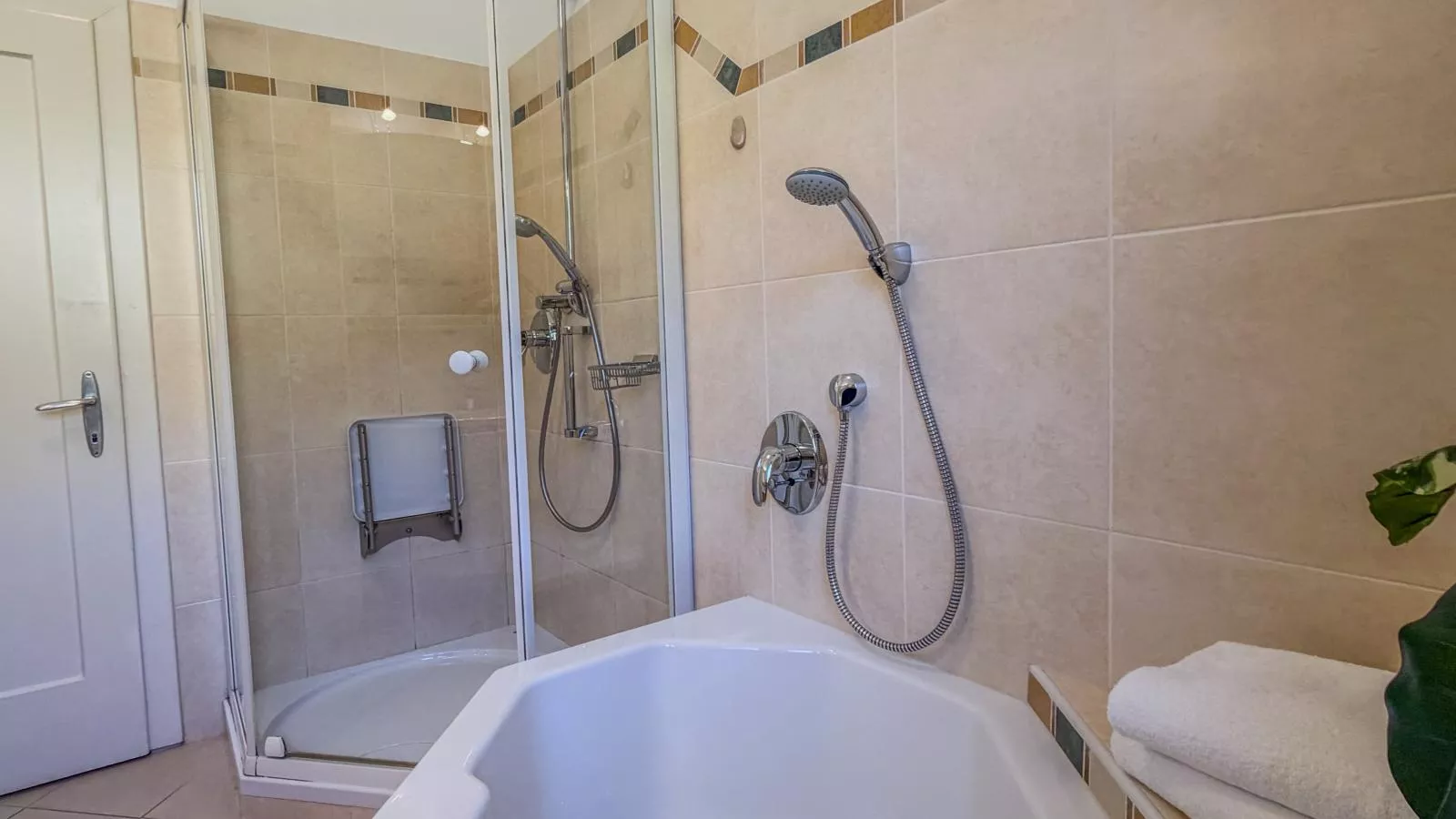 Jukbichl 1 - Bathroom