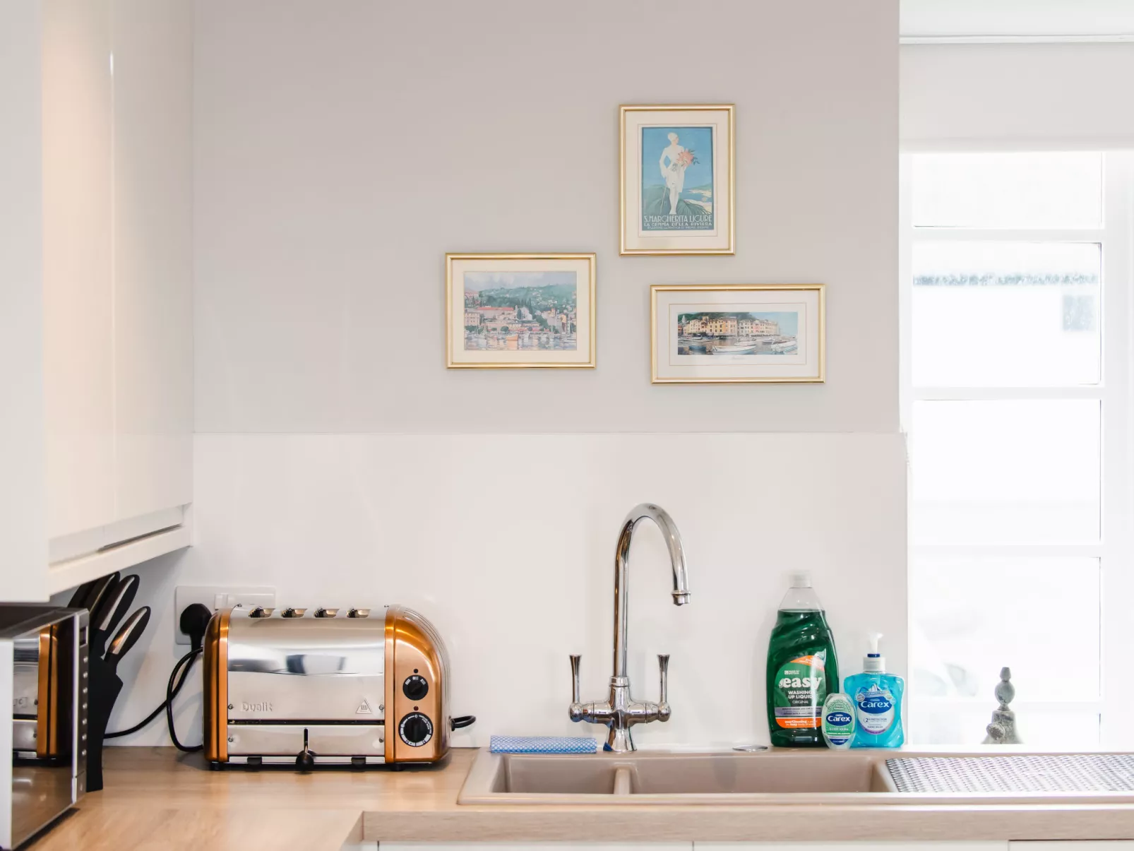 Marina View - Inside