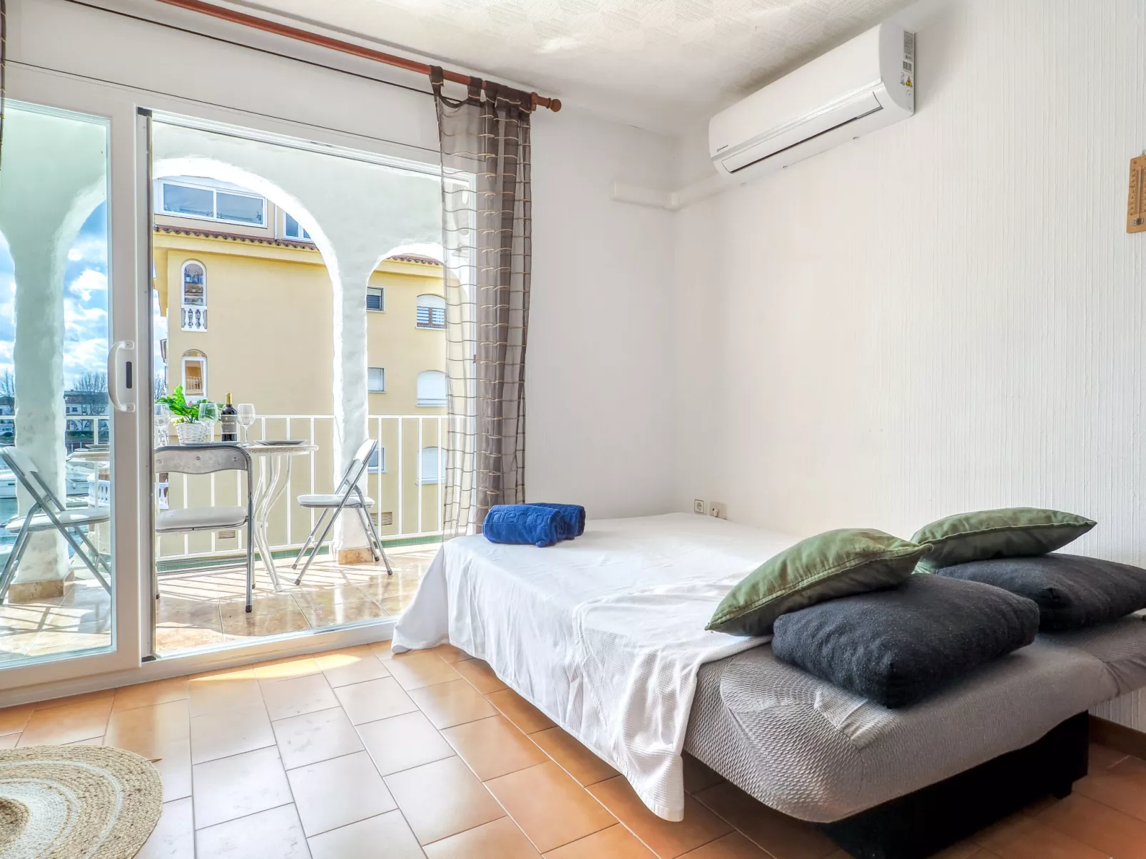 Canal Port Empuries - Drinnen