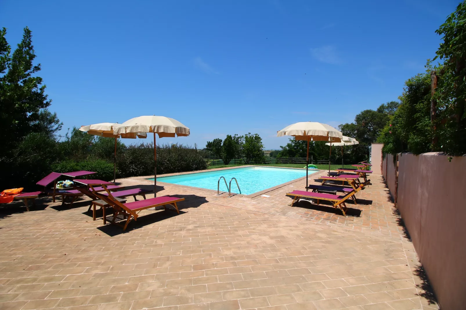 Corbezzolo - Schwimmbad