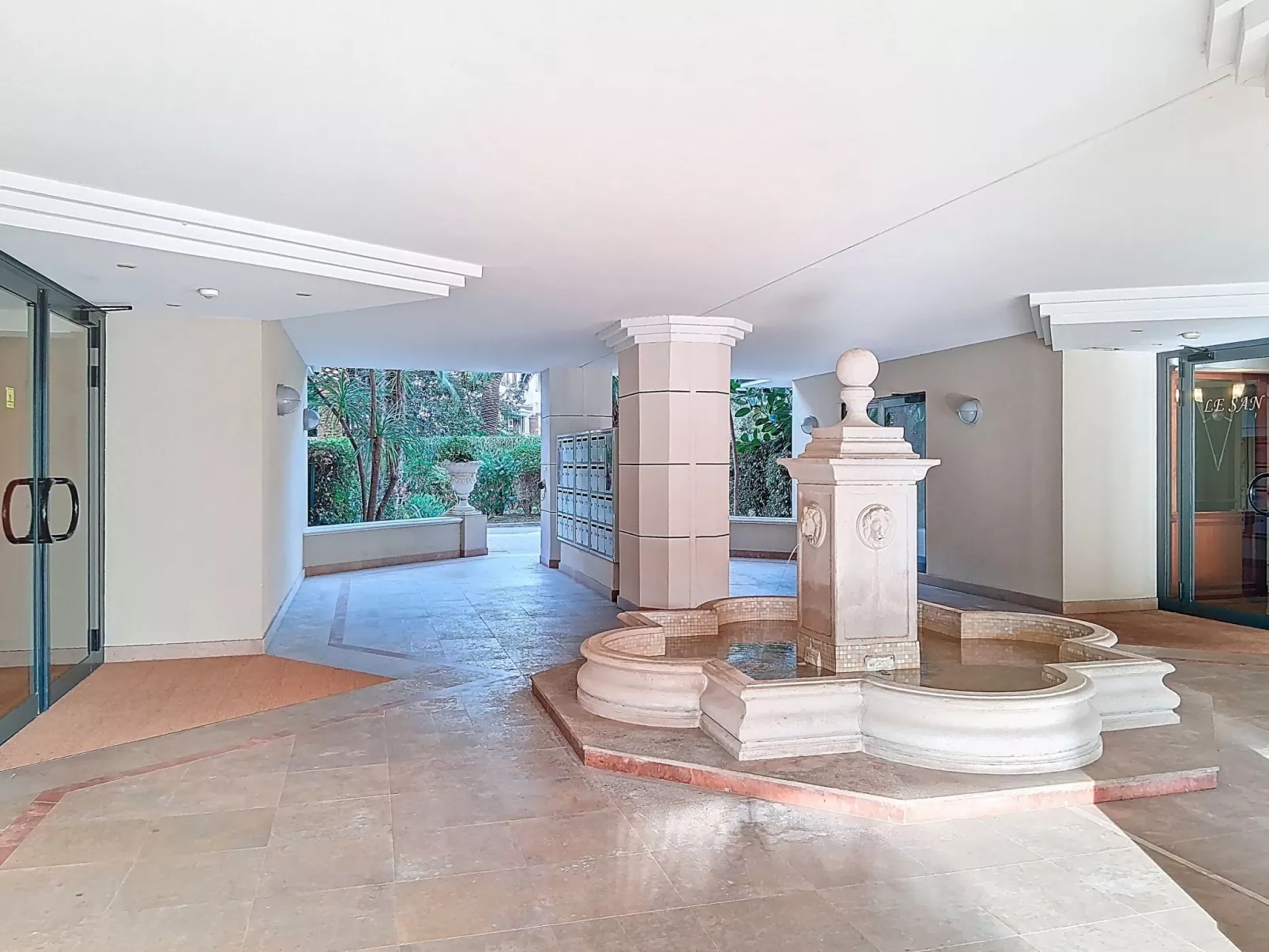 Le lido San Marco - Inside