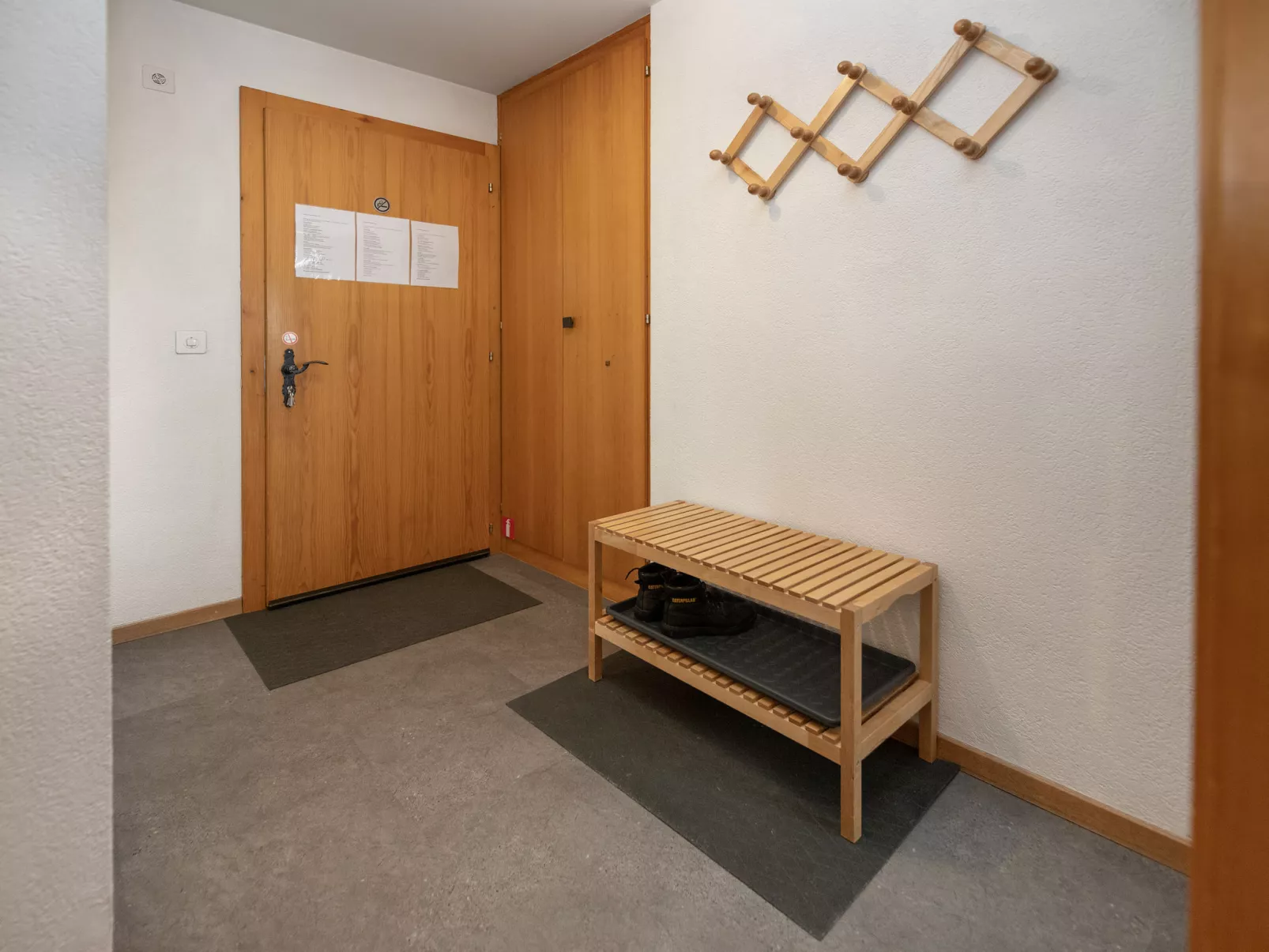 Prachalier I No6 - Inside