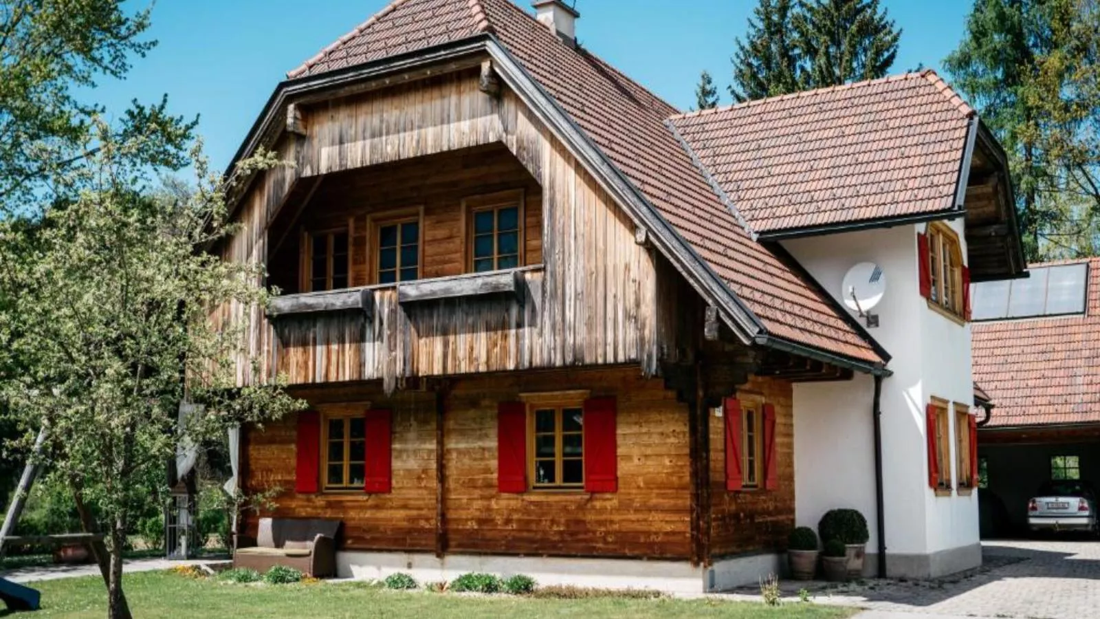 Feistritz Berg und See - Außenbereich Sommer