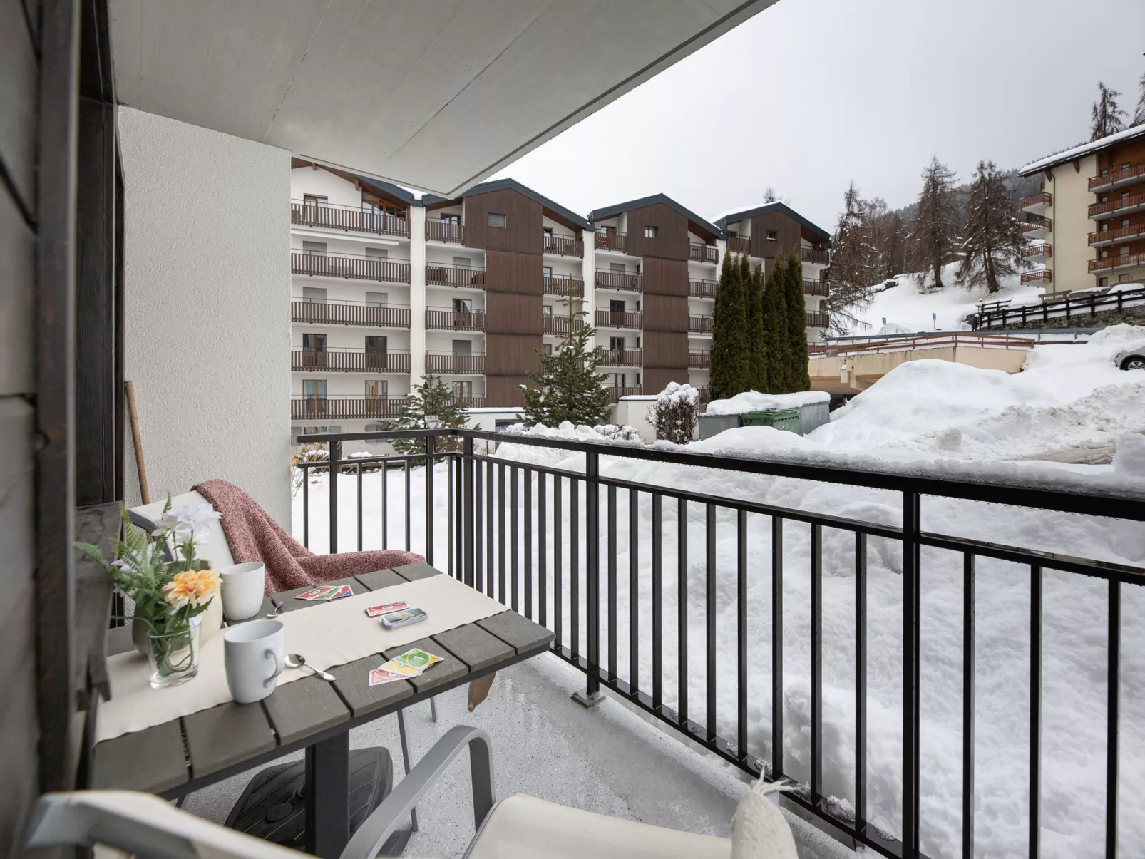 Prachalier I No6 - Outside