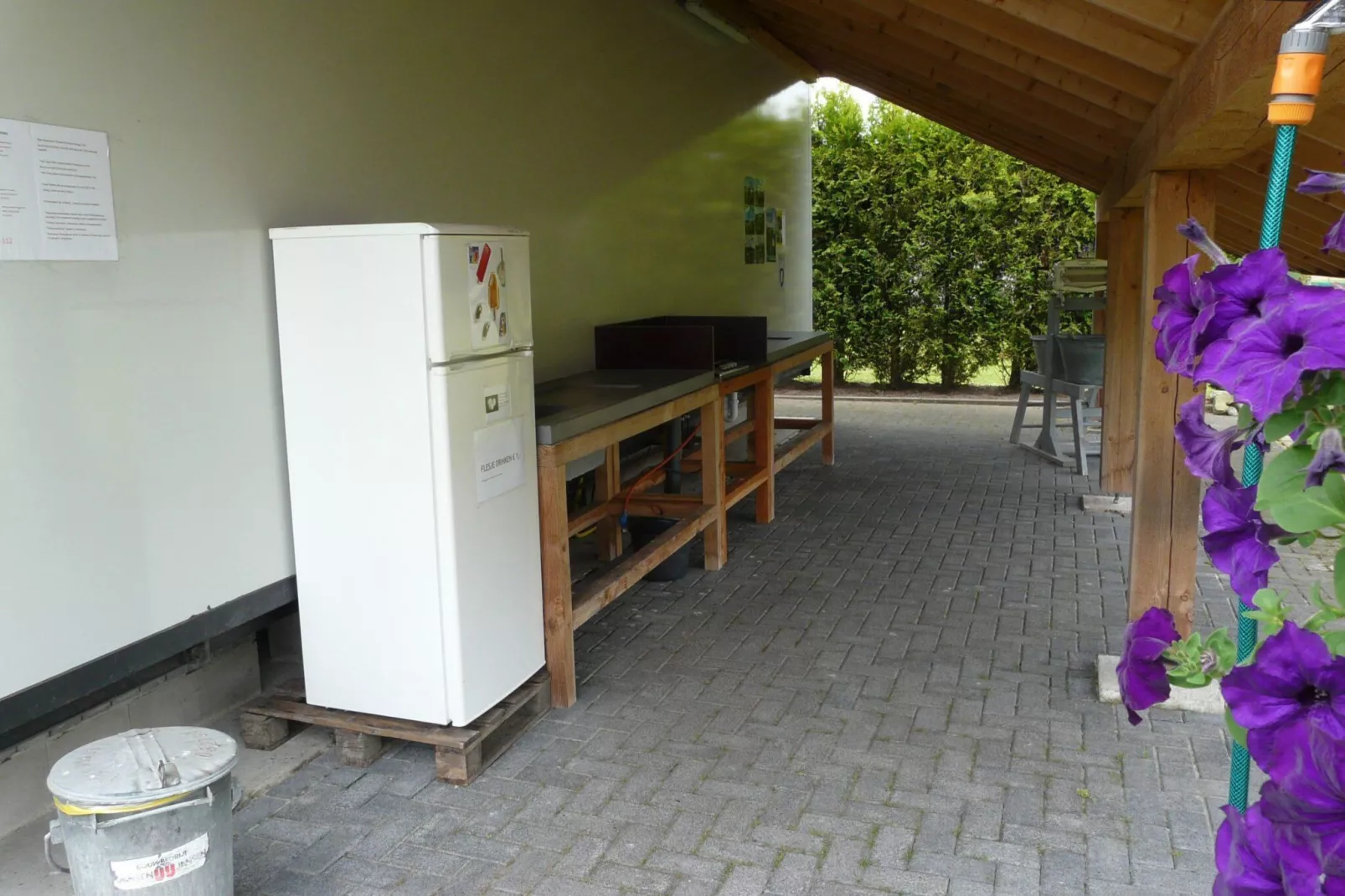 Twee Glamour tenten "Kreas" en "Smuk" naast elkaar-Kitchen