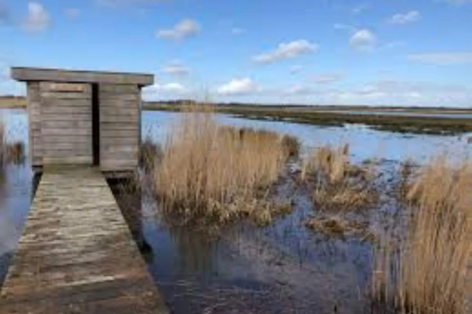 Twee Glamour tenten "Kreas" en "Smuk" naast elkaar-Areas summer 5km