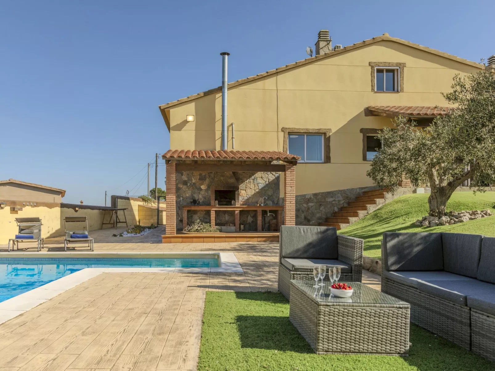 Can Gordei - Draußen