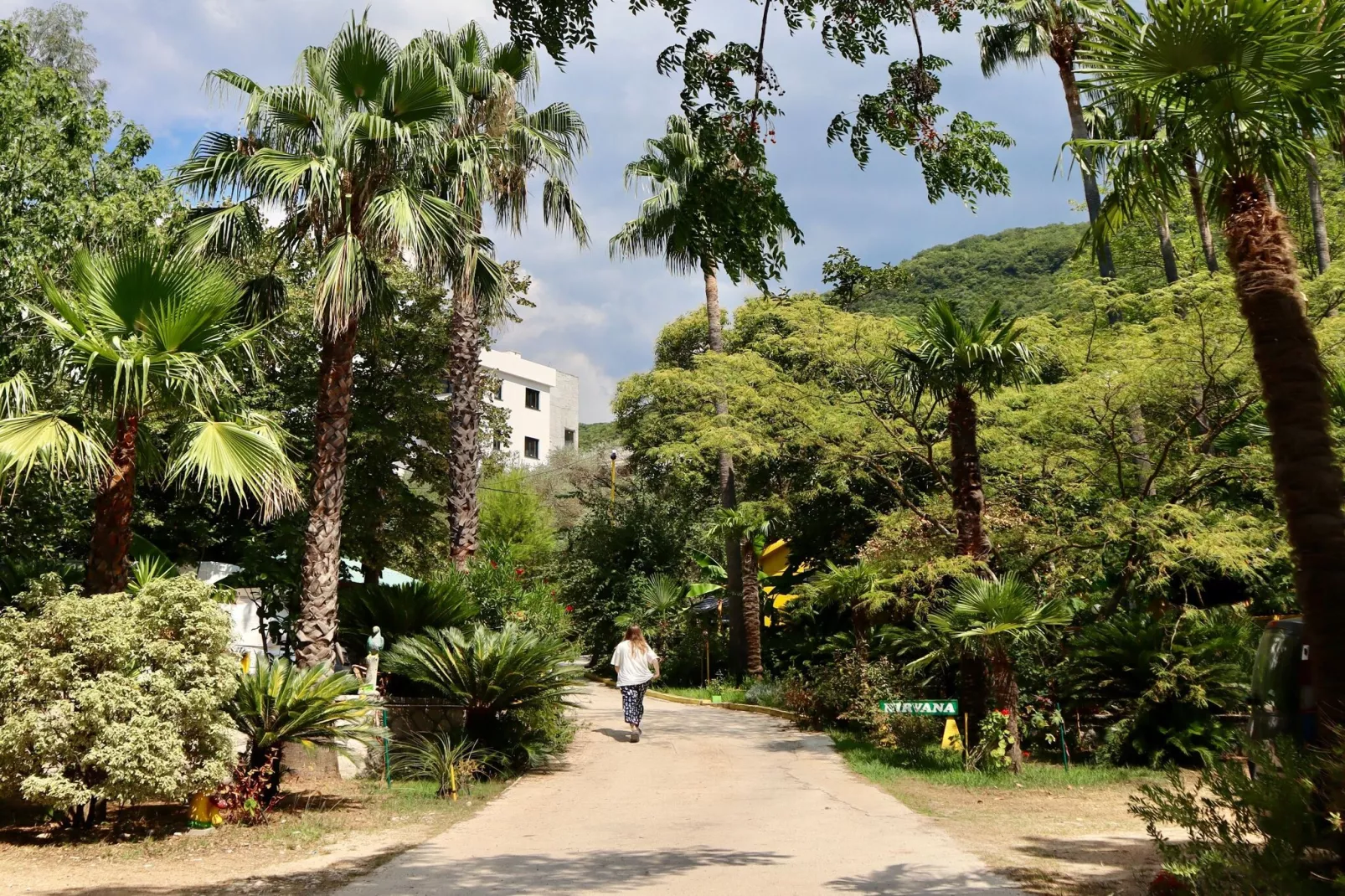 Six-bed room 1 - Outdoor