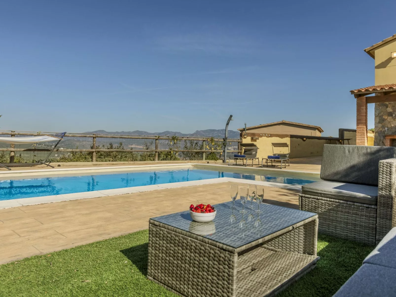 Can Gordei - Draußen