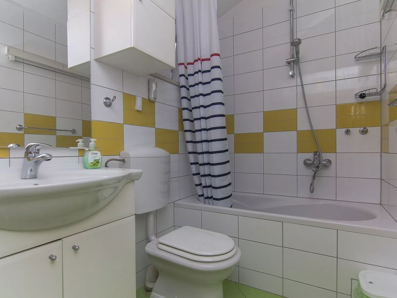 Villa Makar - Image-tags.info