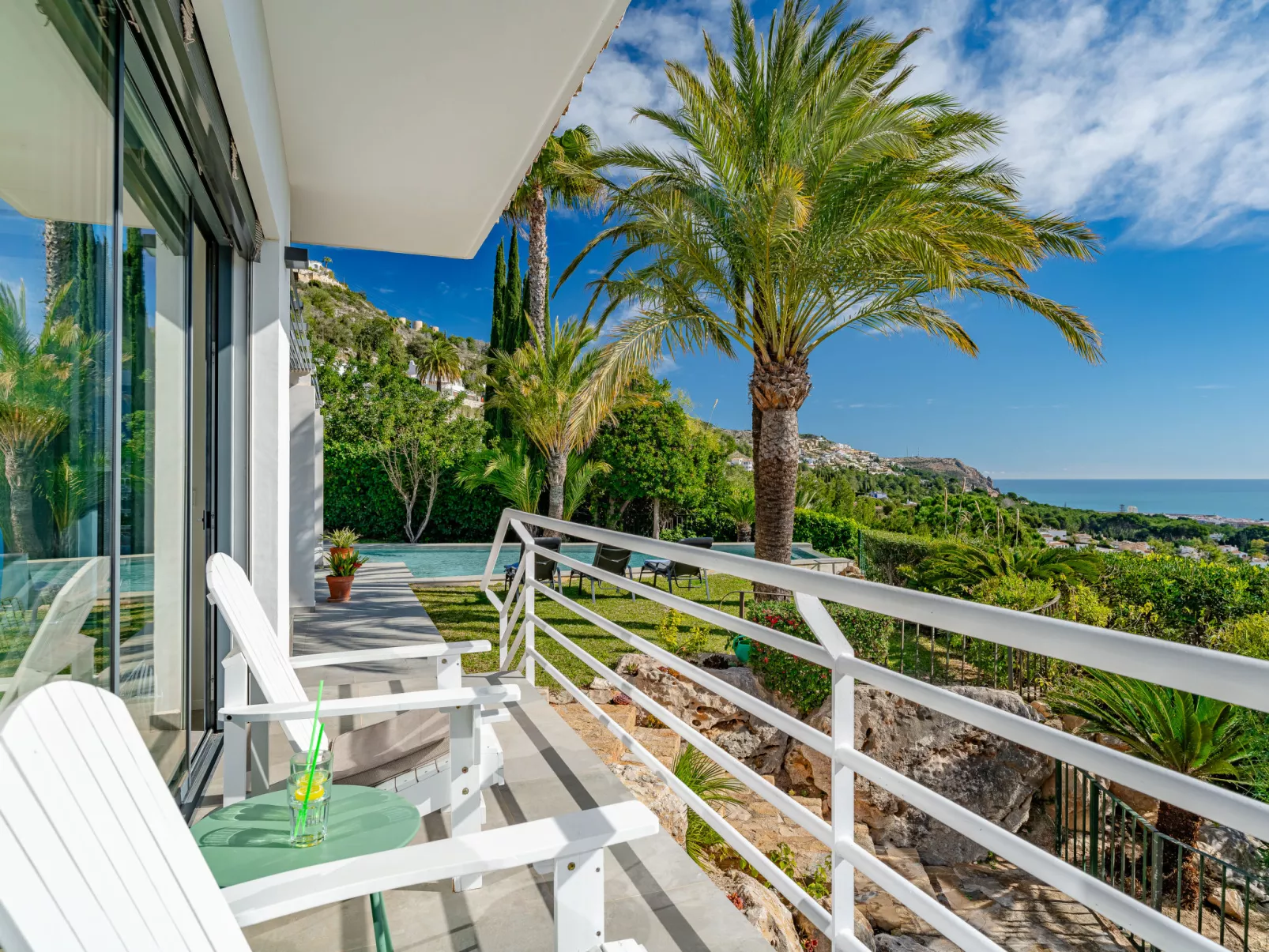 Casa Guapa - Outside