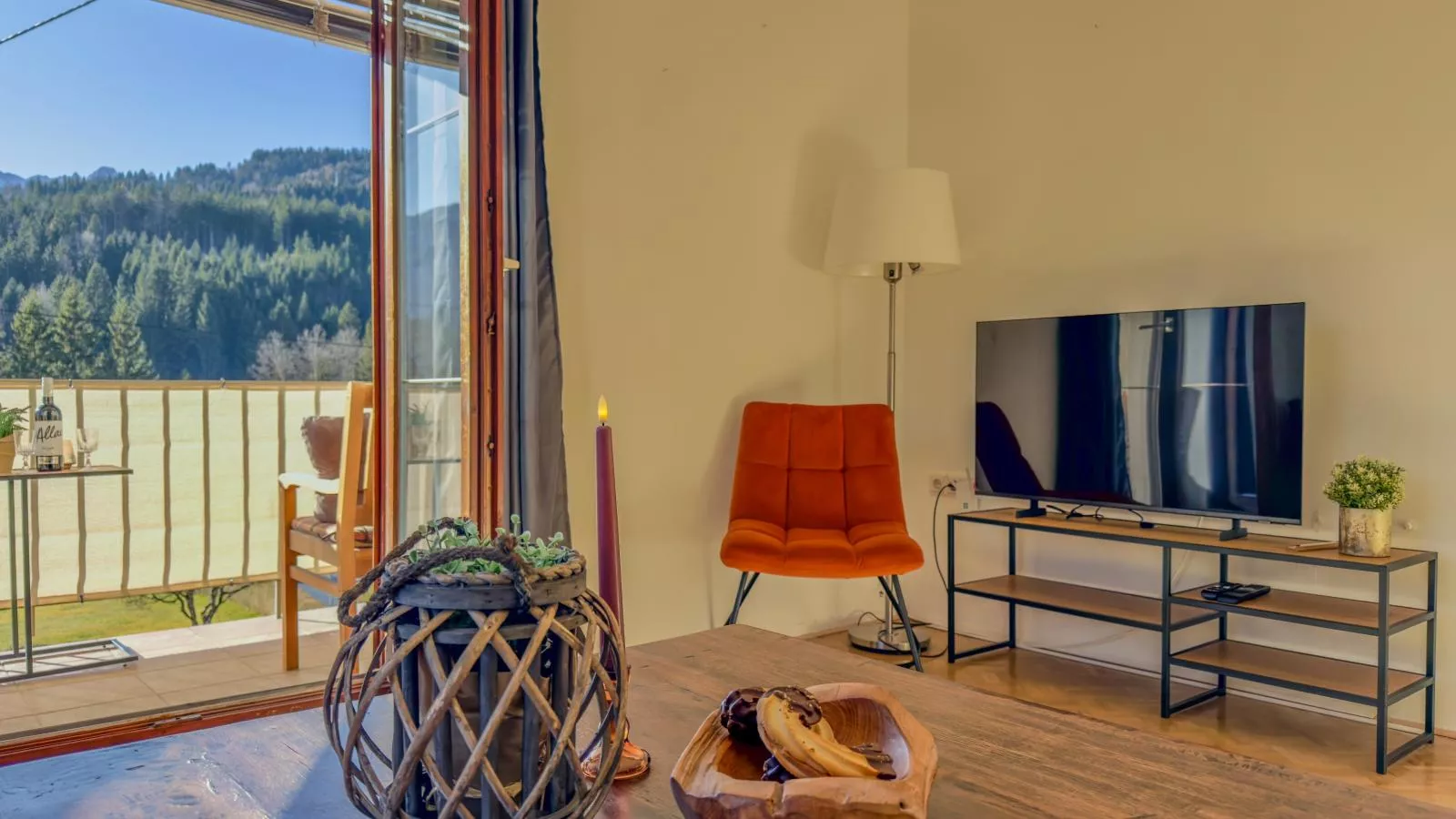 Jukbichl - Living room