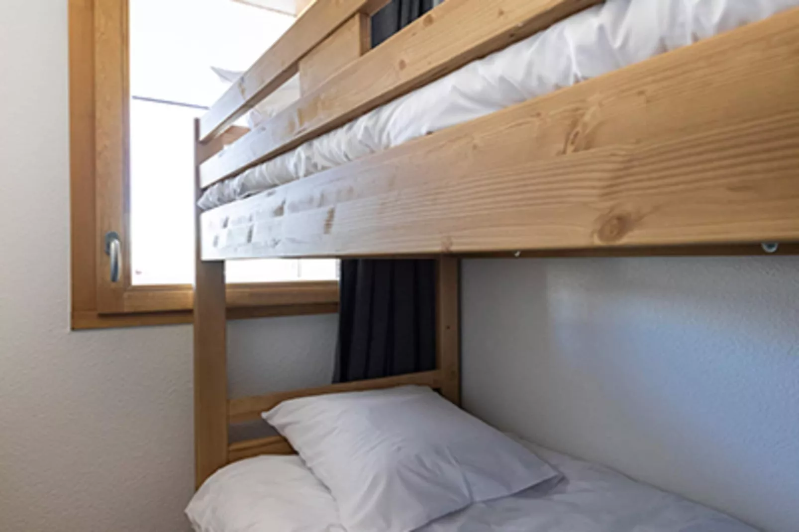 LES DEUX ALPES Neige et Soleil -A26B - Bedroom