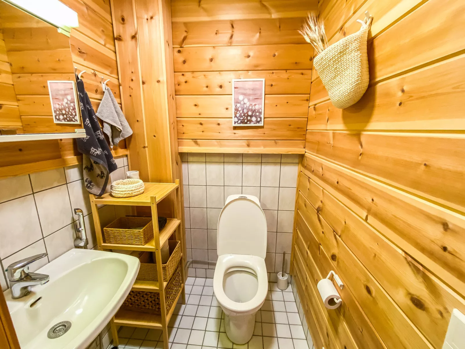 Jerisrannantie 7 - Inside