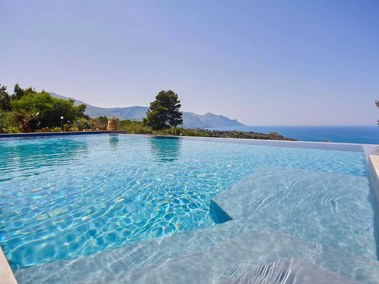 Charming Villa Antonella with pool and sea view - Dehors