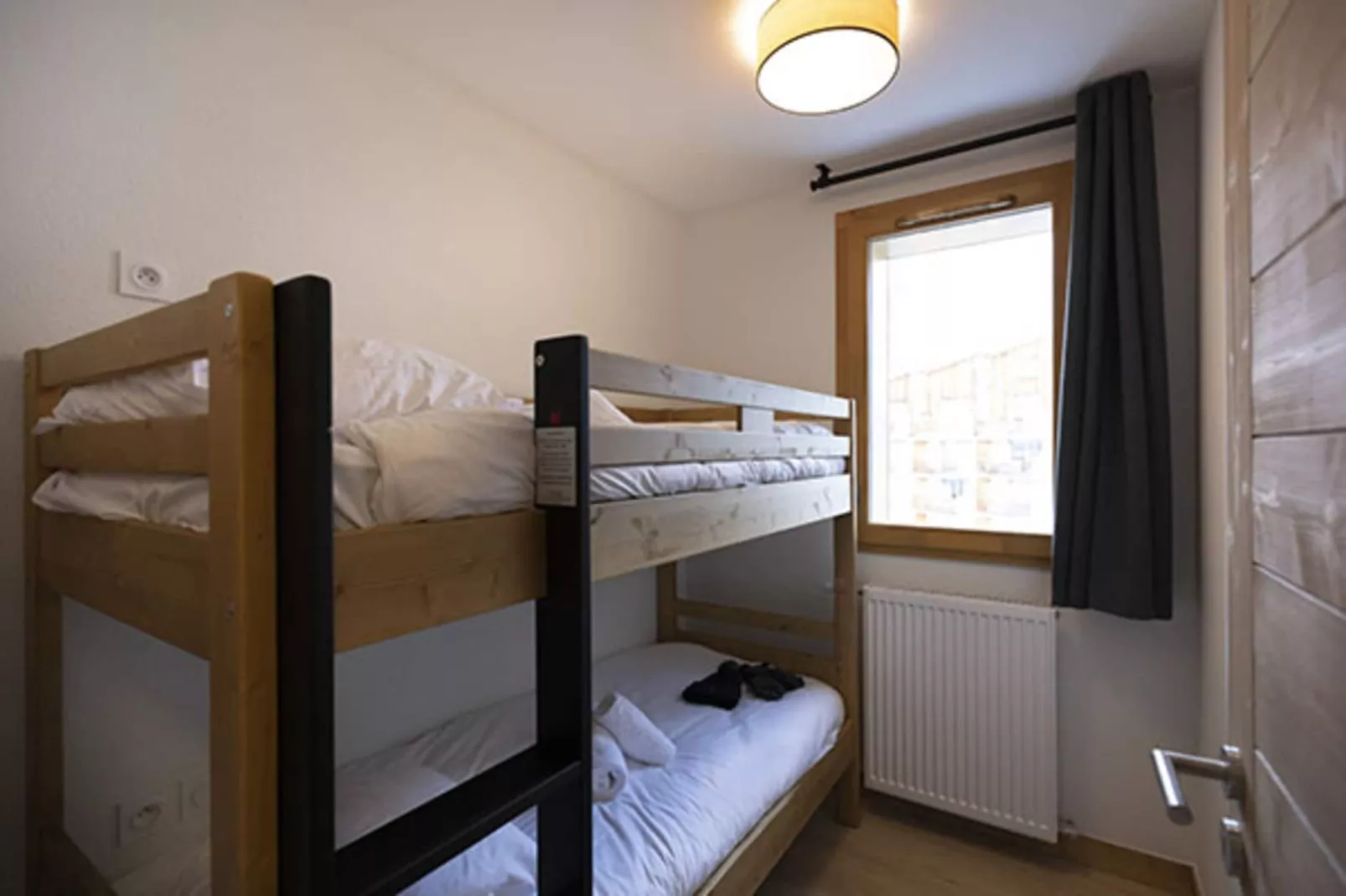 LES DEUX ALPES Neige et Soleil -A38P - Schlafzimmer