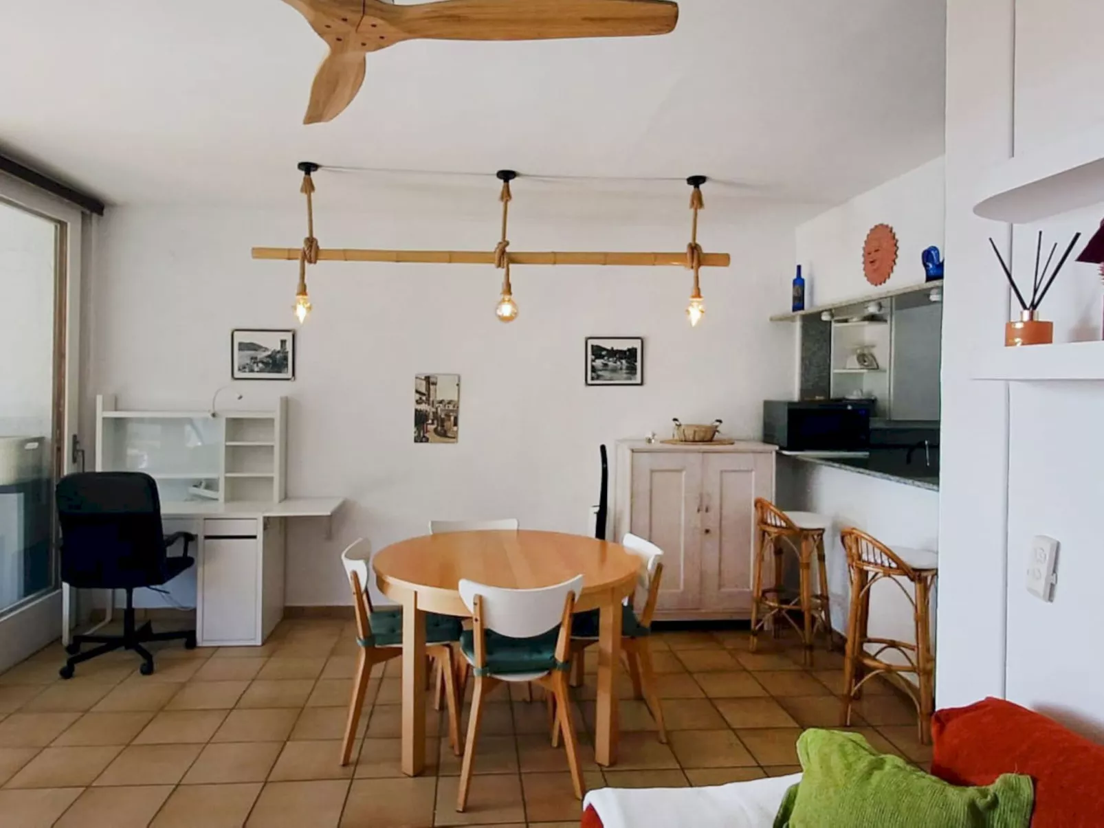 Too Menuda - Drinnen