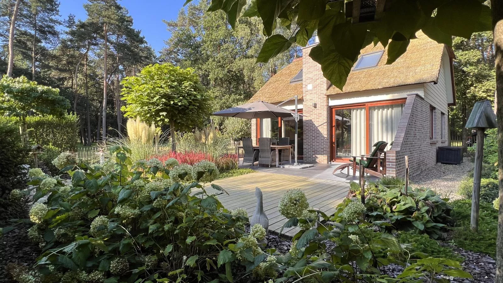 De Lelie-Exterior summer
