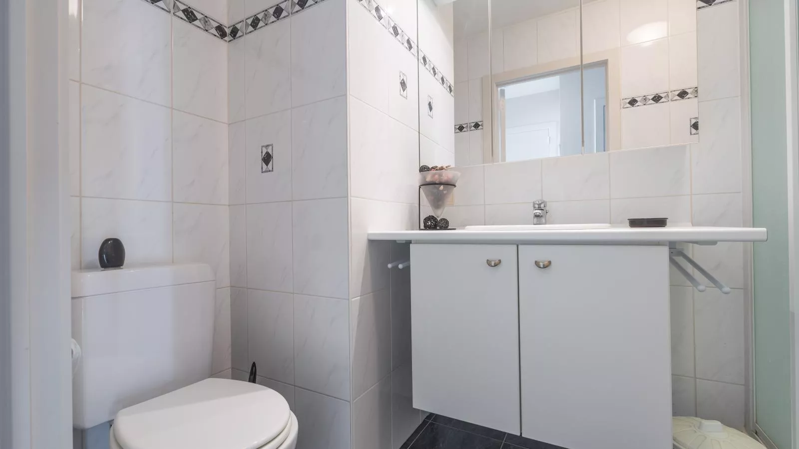 Mathilde - 0402 - Badezimmer