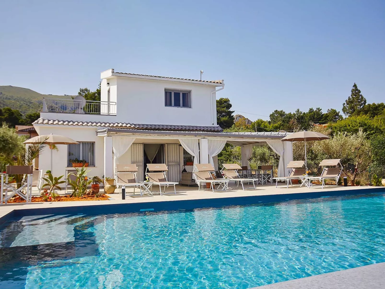 Charming Villa Antonella with pool and sea view - Dehors