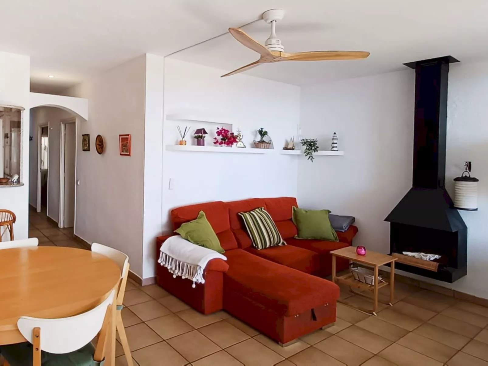 Too Menuda - Drinnen