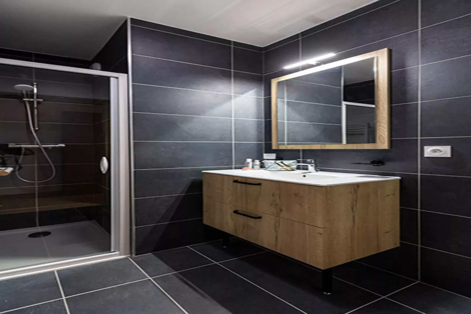 LES DEUX ALPES Neige et Soleil -A38P - Badezimmer