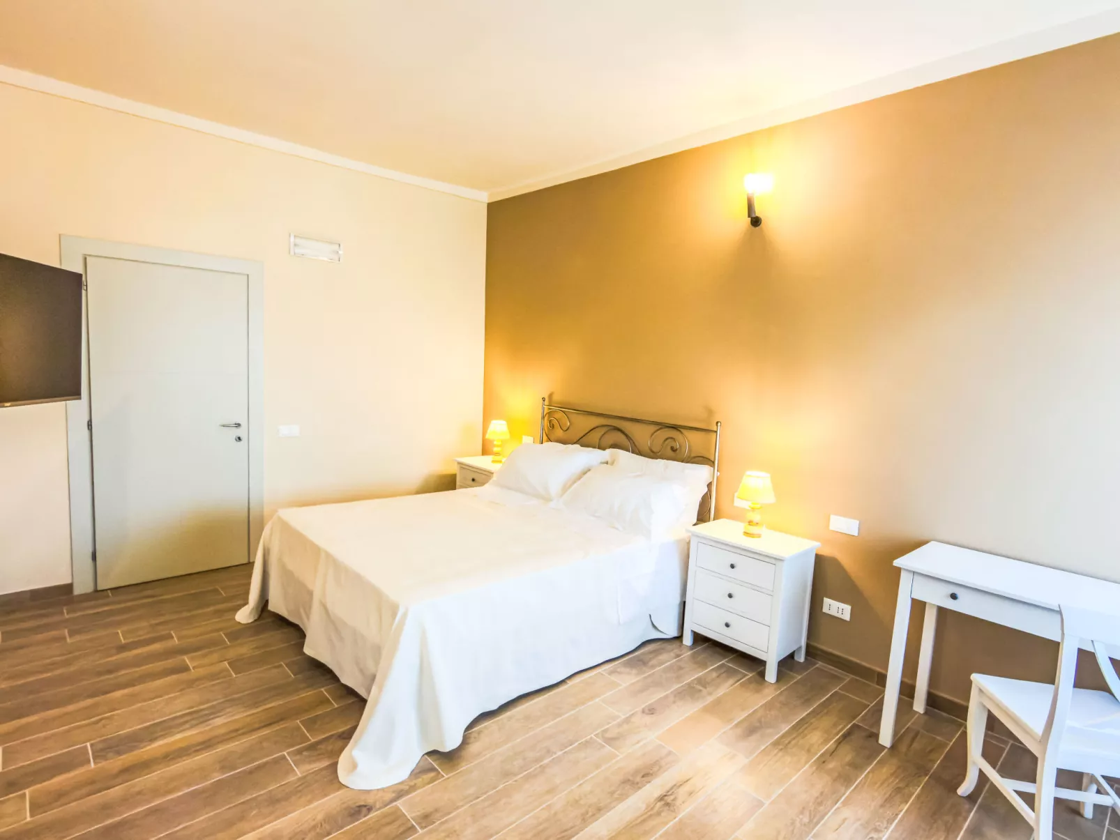 Podere Galieni - Inside