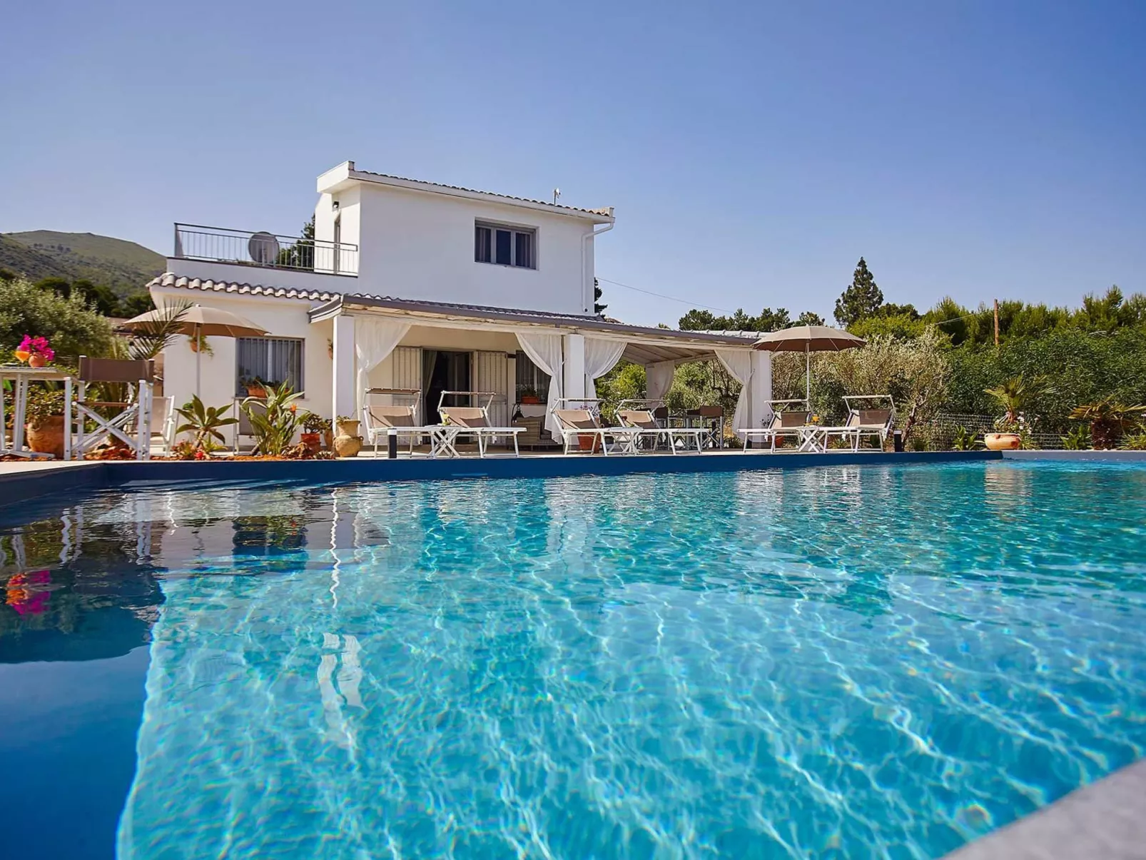 Charming Villa Antonella with pool and sea view - Dehors