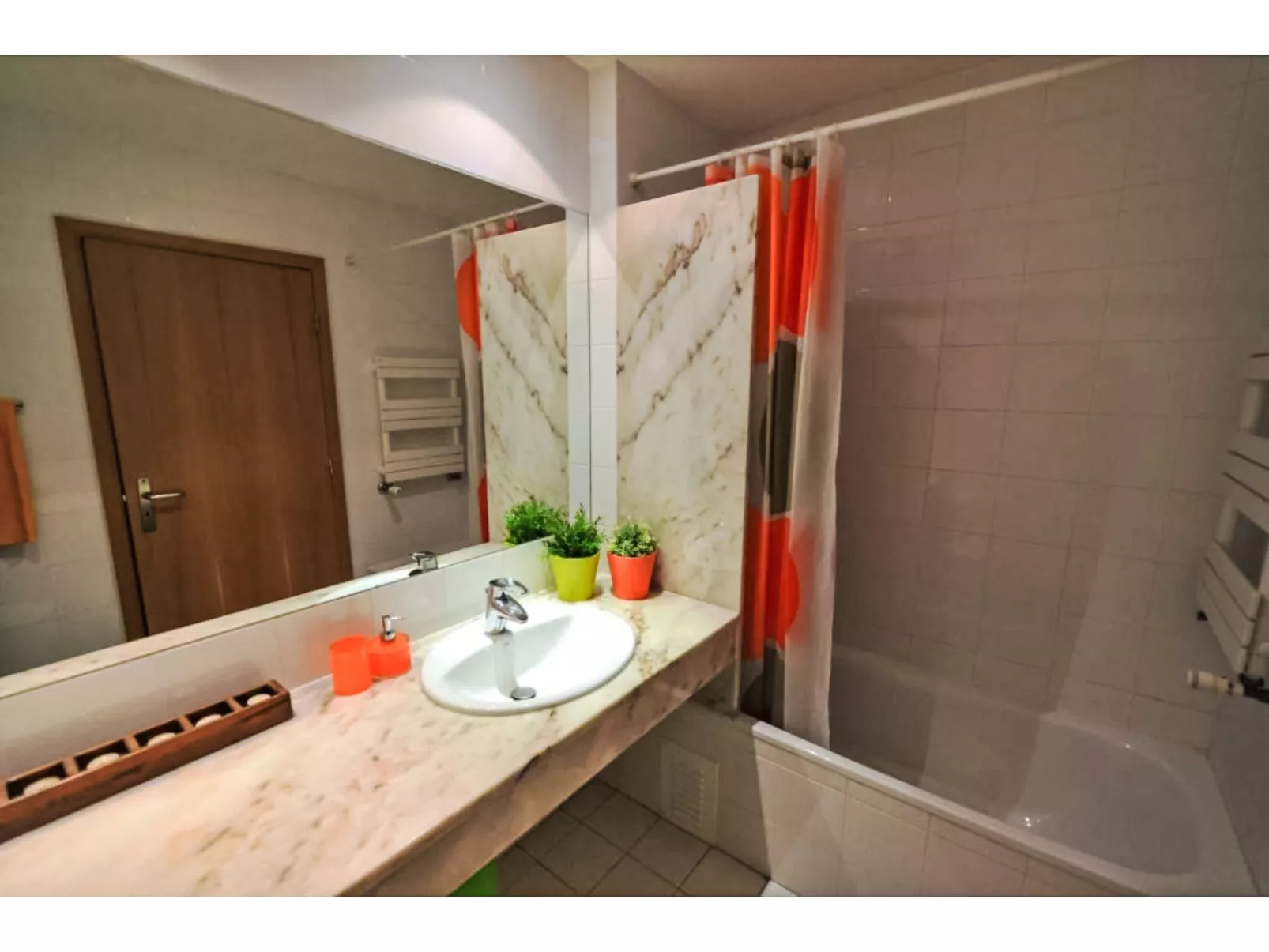 Expo Oriente Lis - Inside