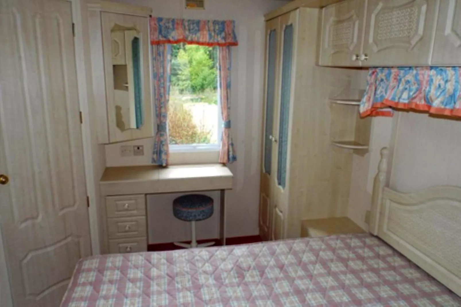 Mobilheim mit 2 Schlafzimmern bis 4 Personen - Chambre