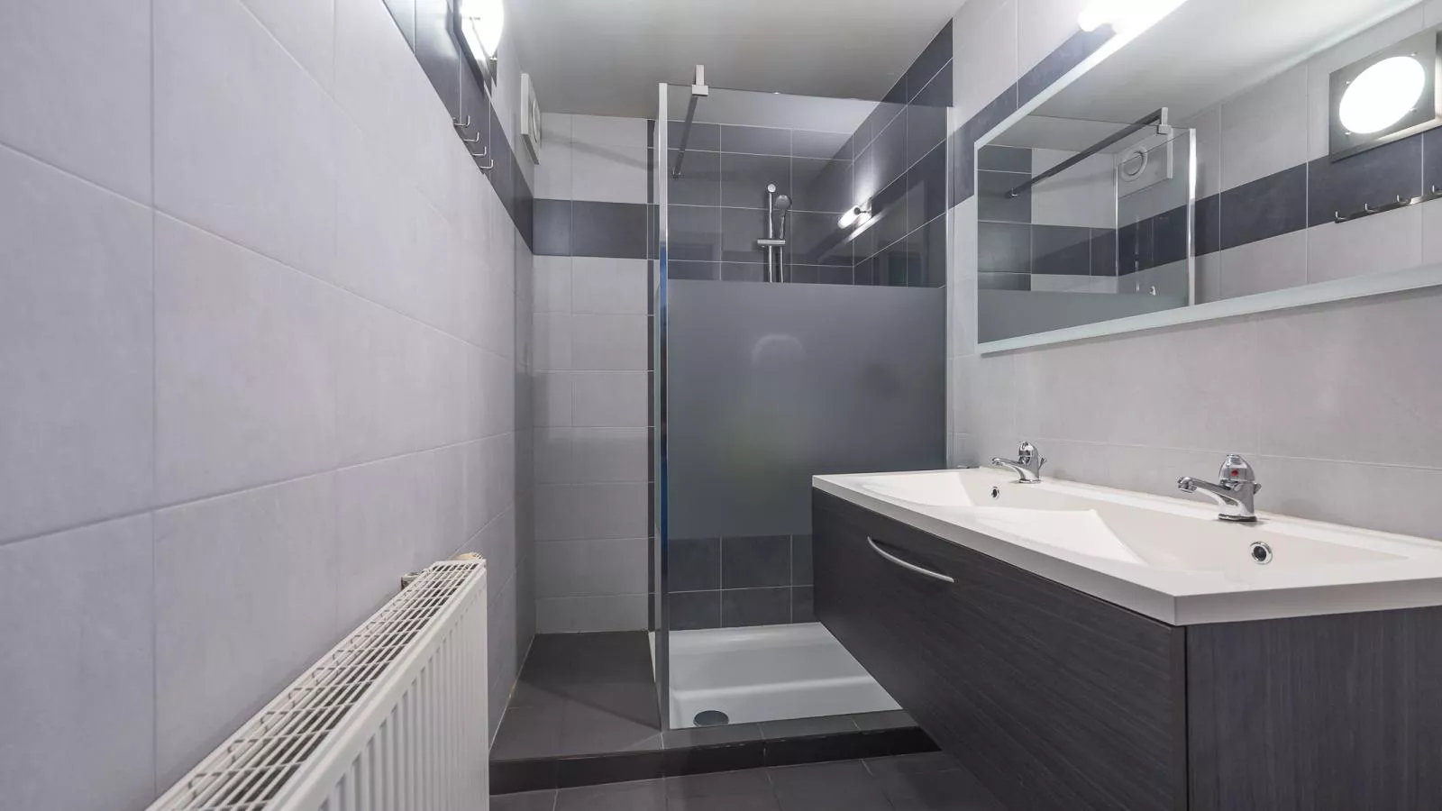 Concorde - 0004  - Bathroom