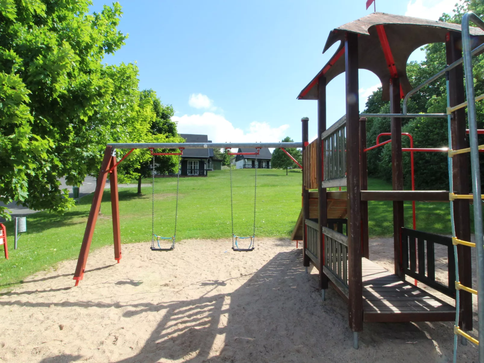 Holiday Hill 53 - Outside