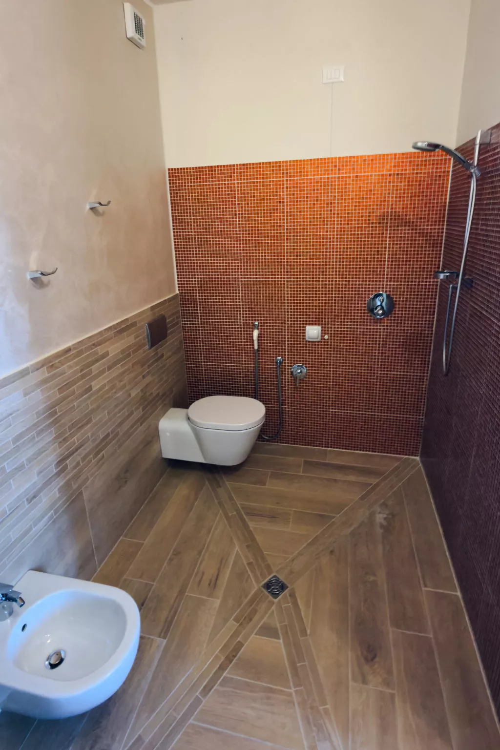 Podere Galieni - Inside