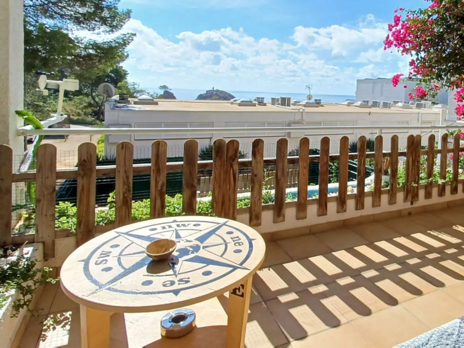 Too Menuda - Draußen