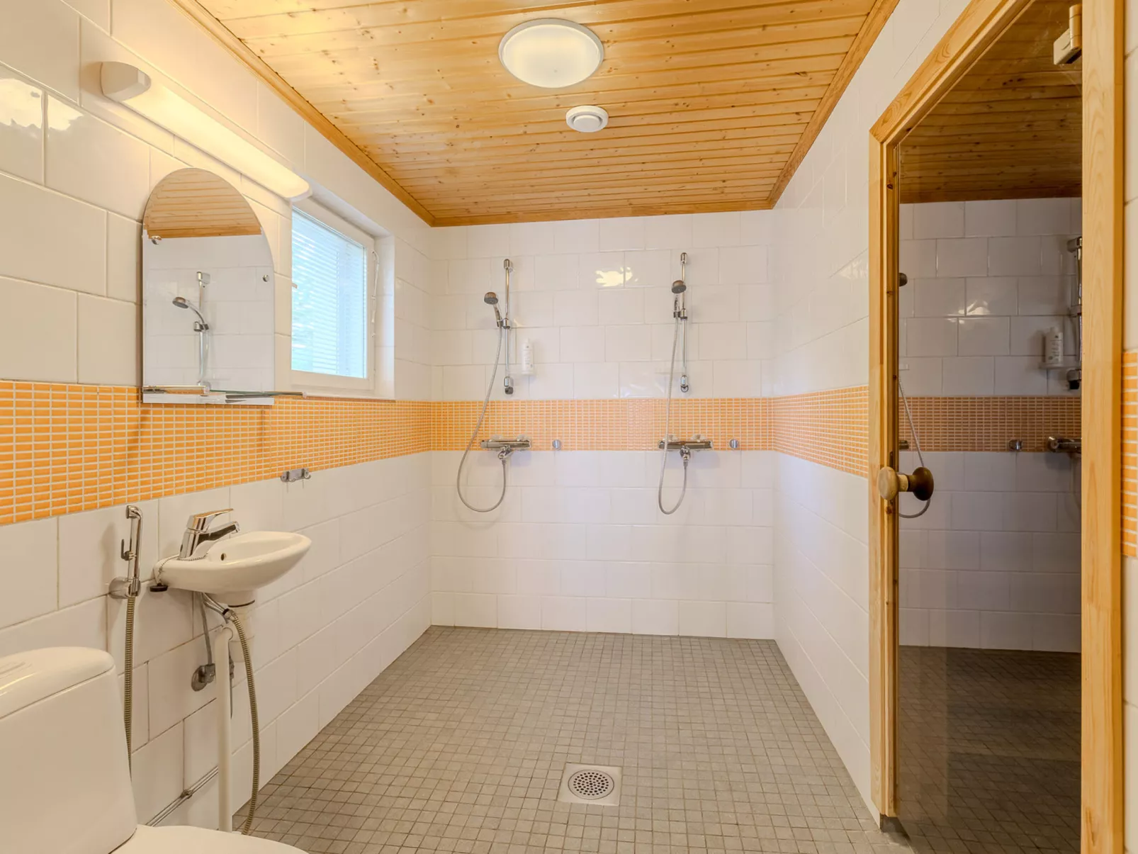 Kainalolahti - Dedans