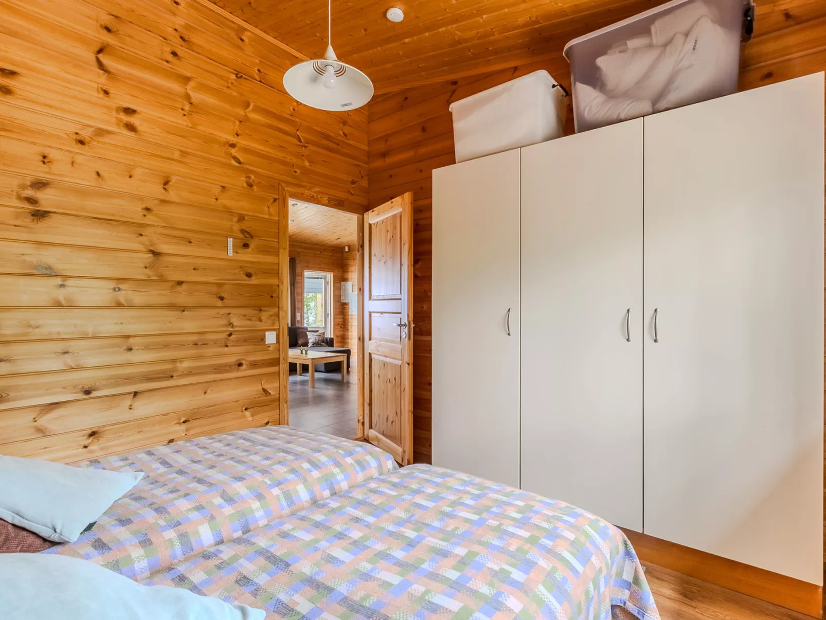 Kainalolahti - Dedans