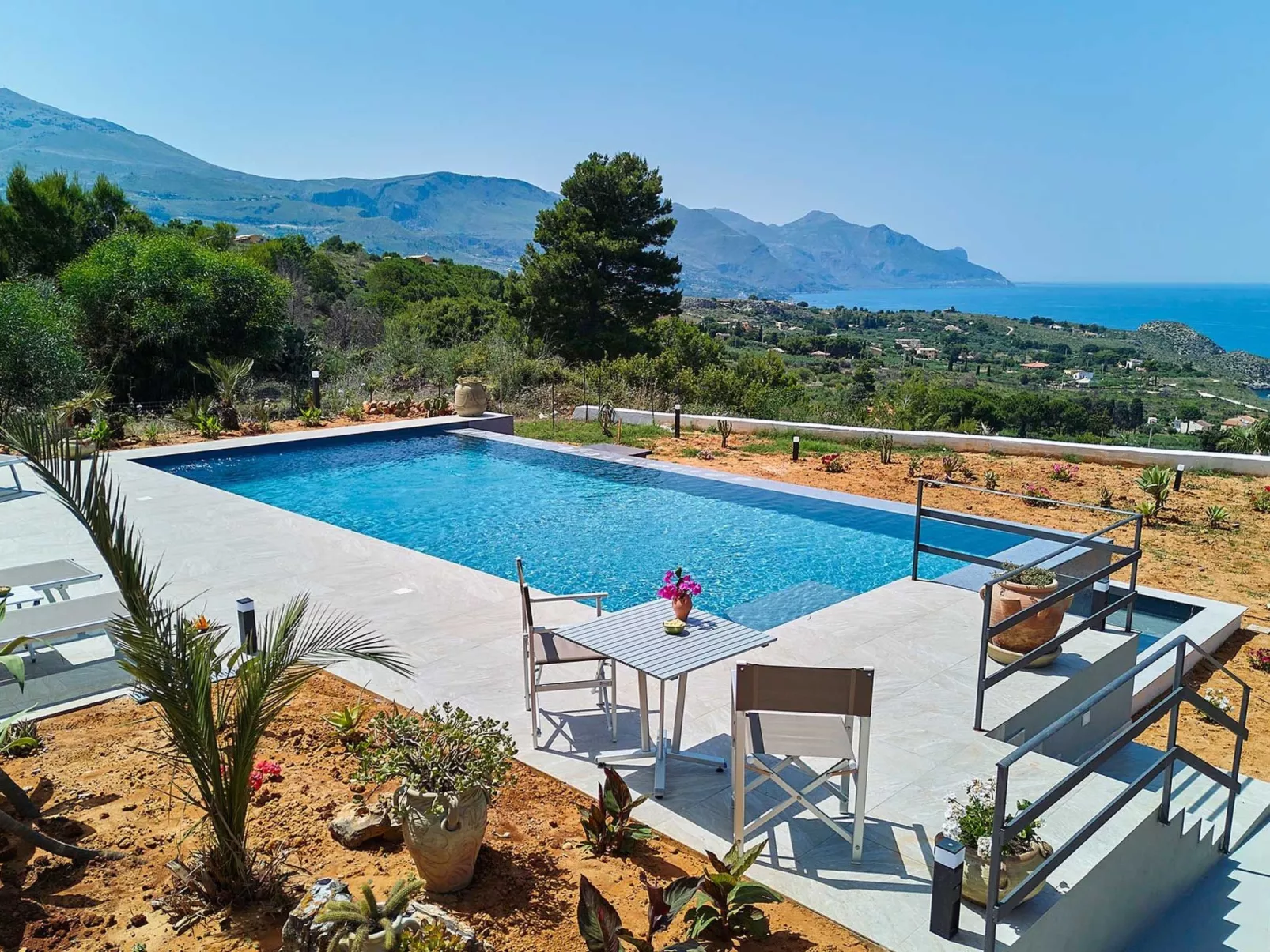 Charming Villa Antonella with pool and sea view - Dehors