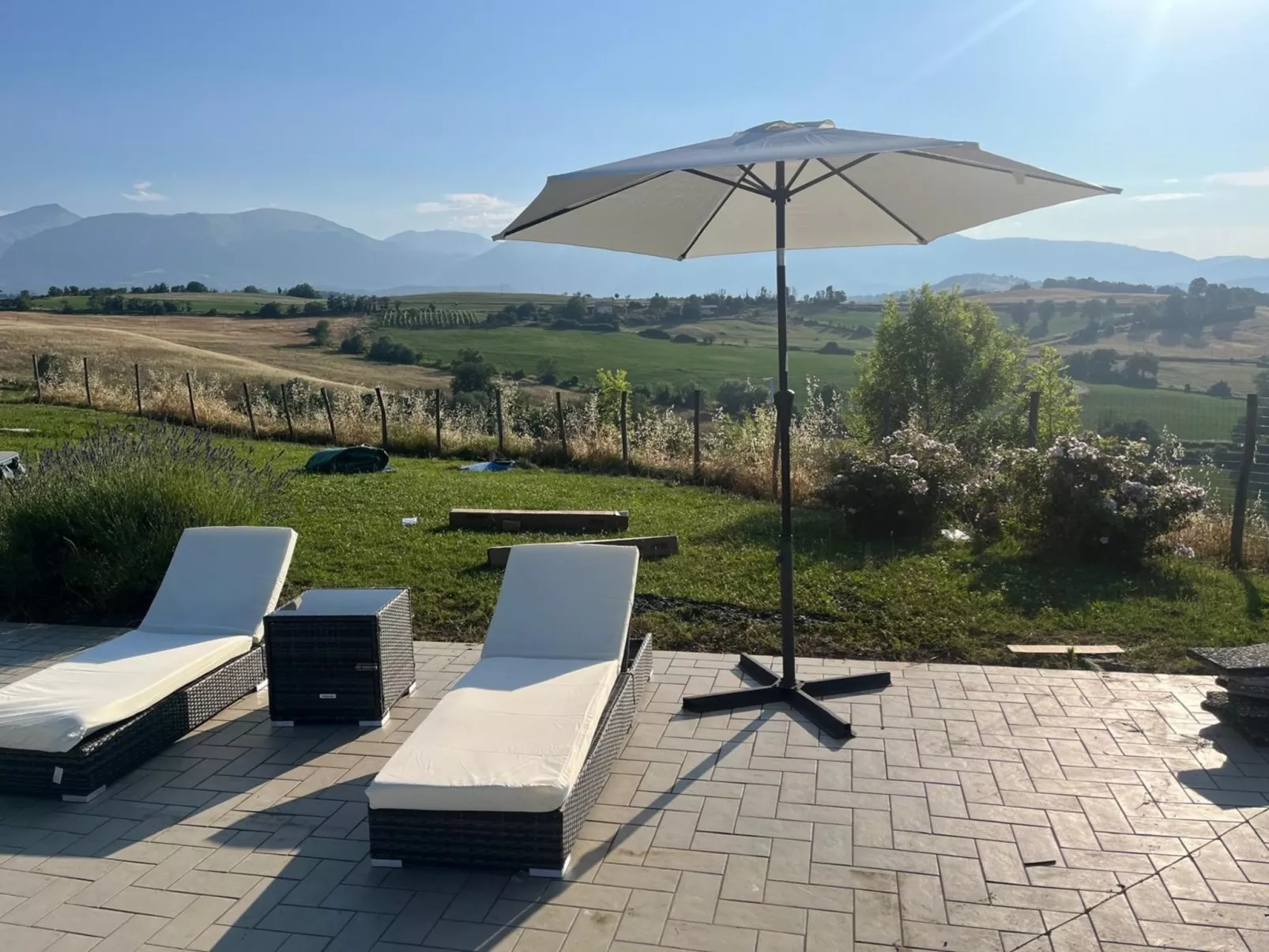 Il Casolare e il Fienile - Draußen