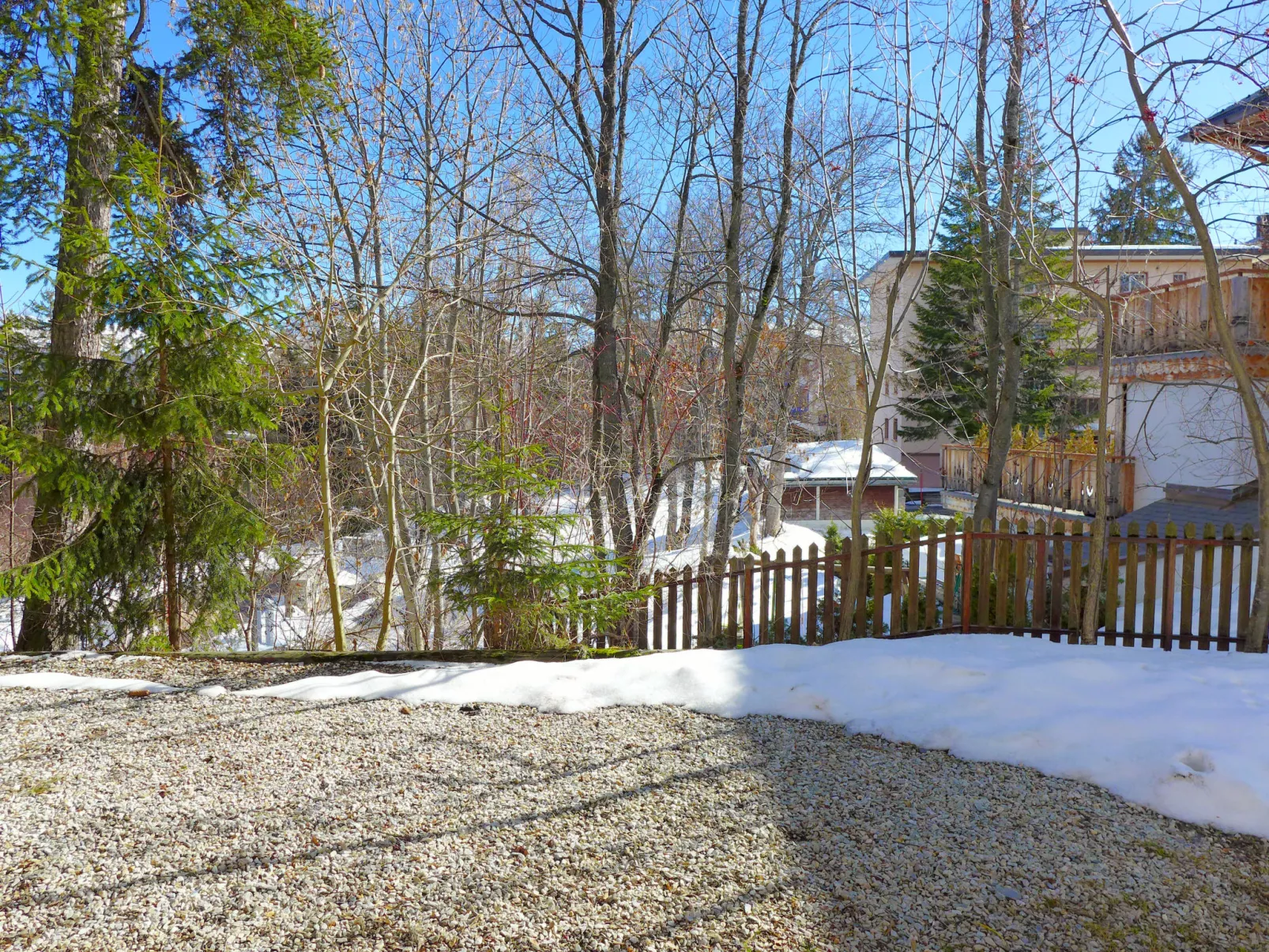 Andrea B15 - Outside