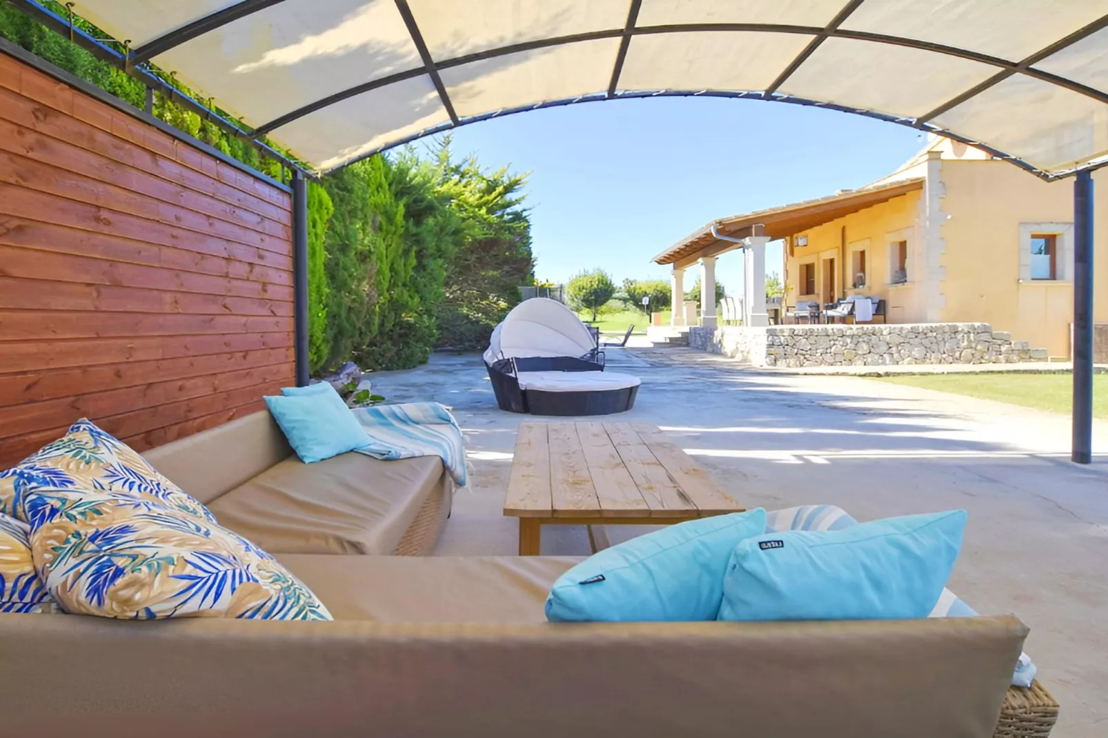 LLUM - Terrasse/Balkon