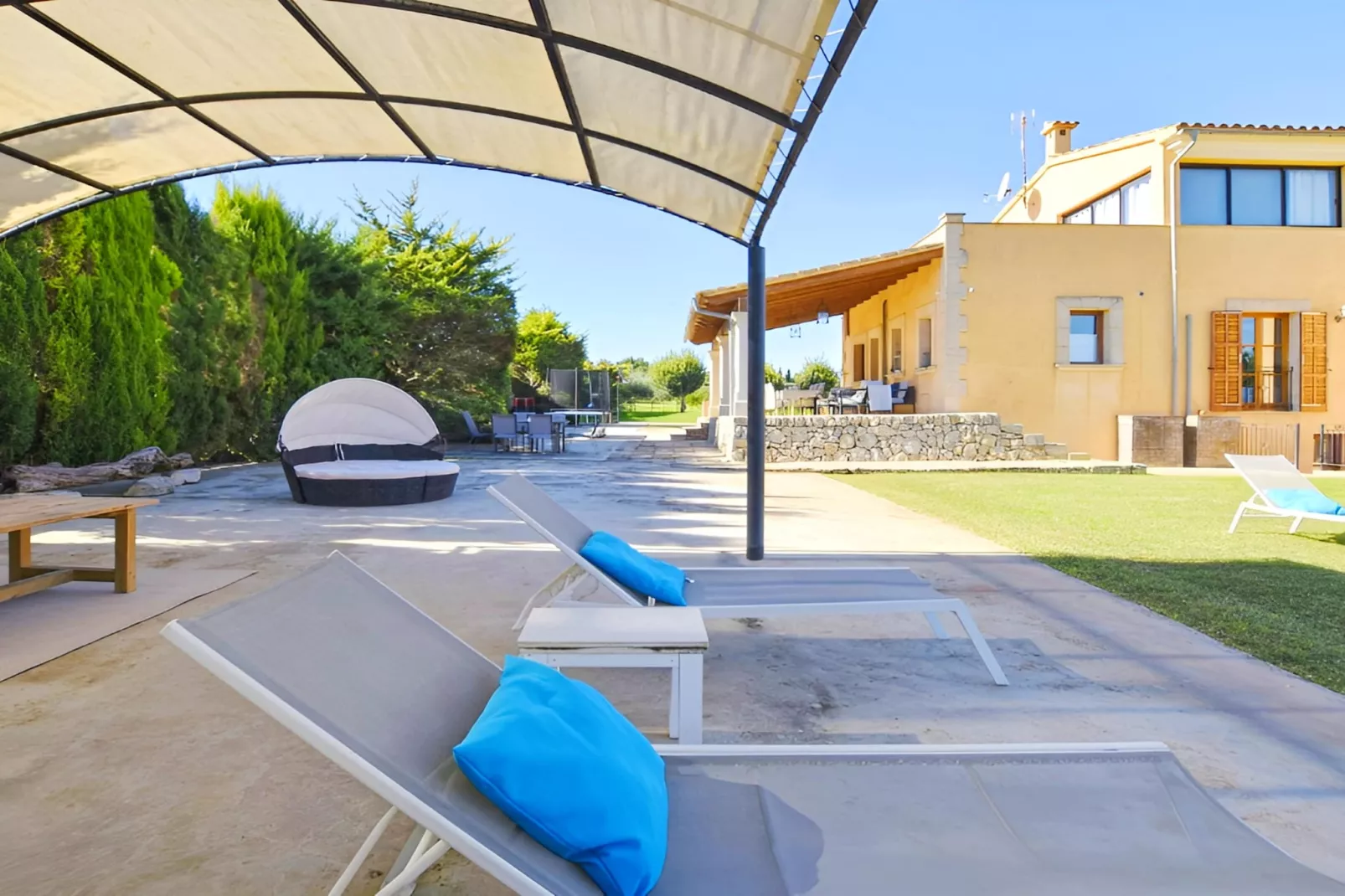 LLUM - Terrasse/Balkon