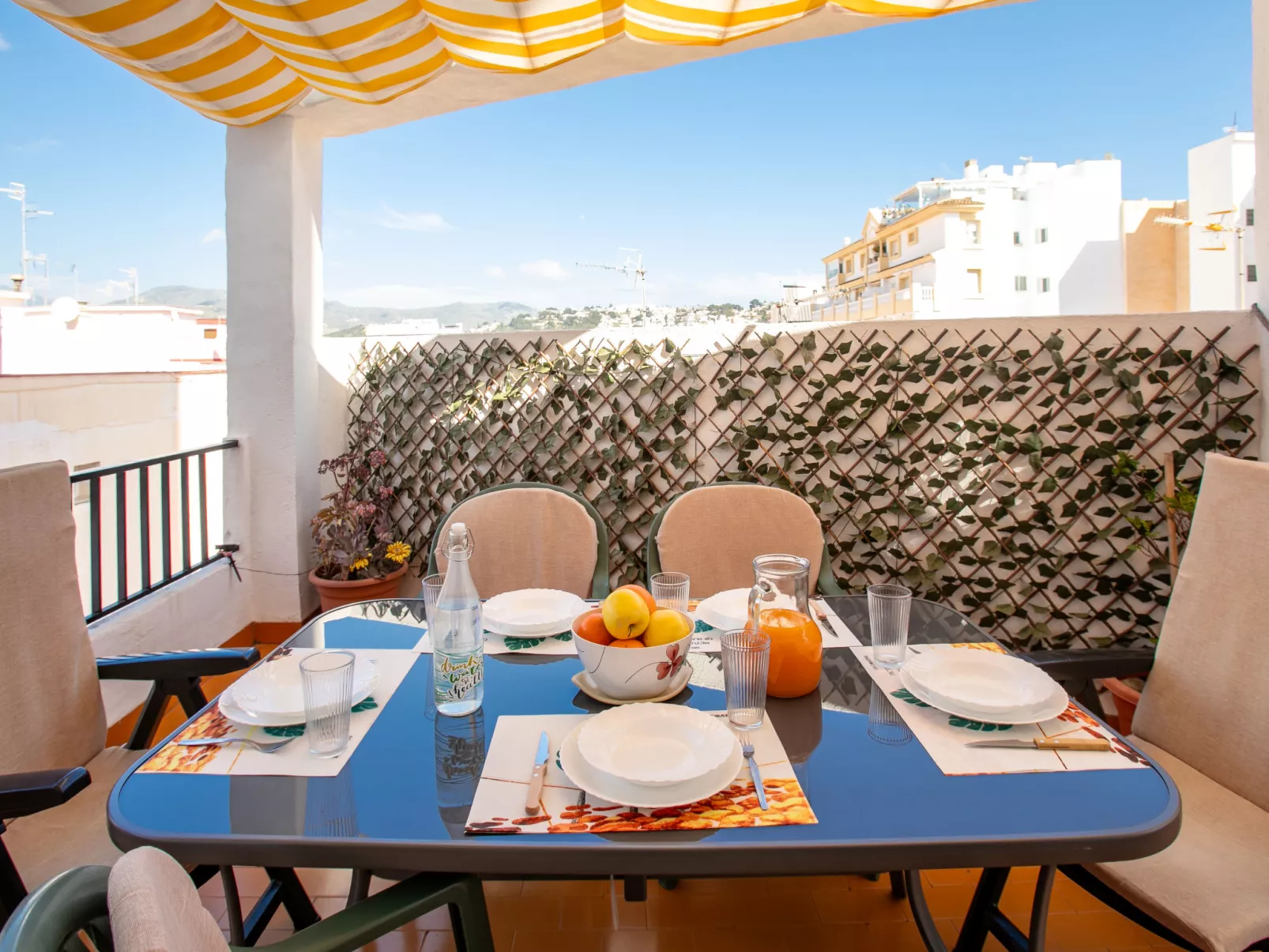 Happy House - Dehors