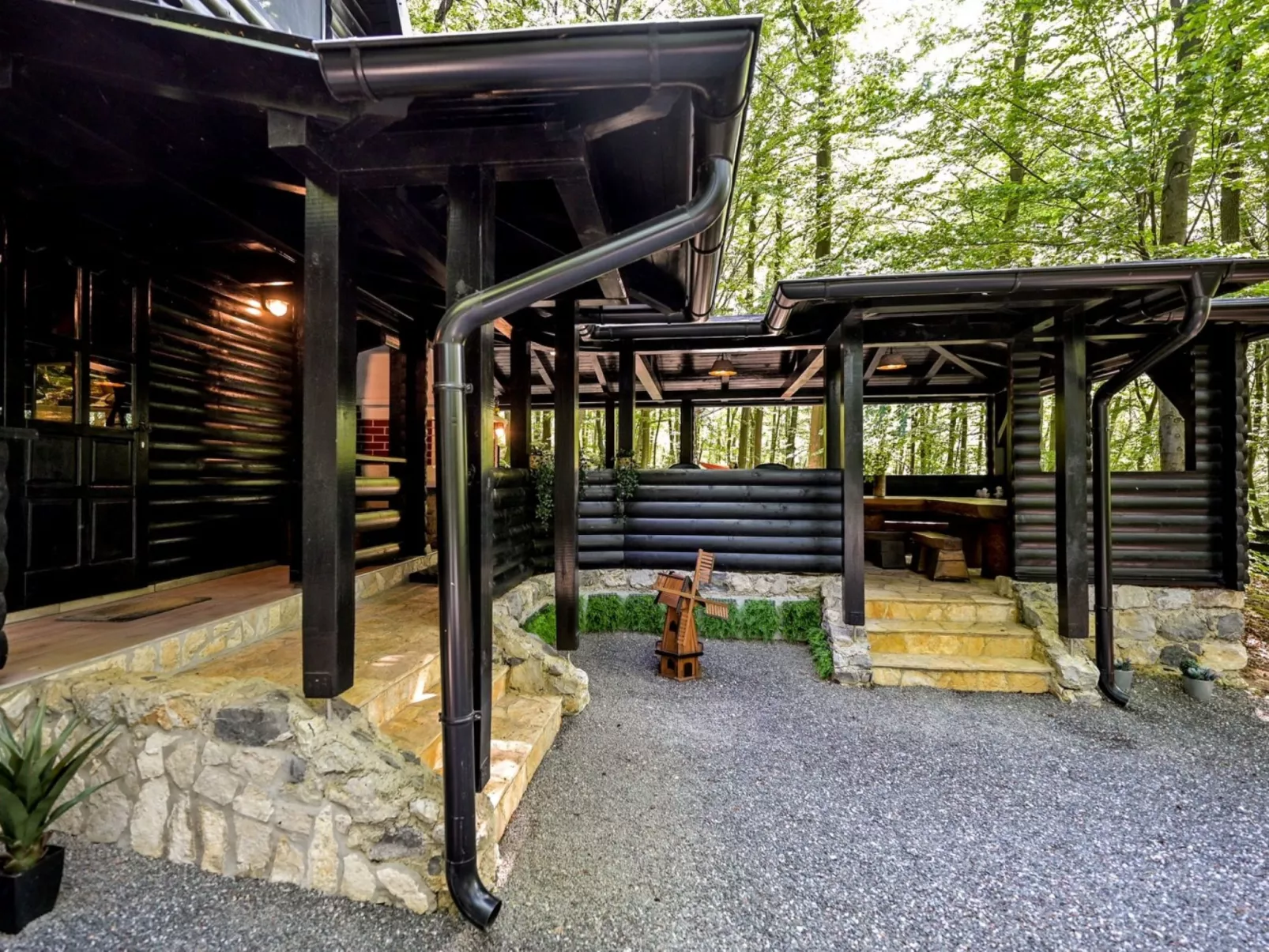 House Cabin Winterfell - Dehors