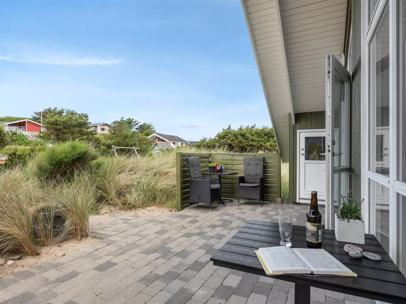 "Finnja" - 400m from the sea - Outside