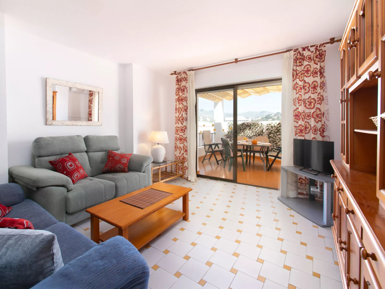 Happy House - Dedans